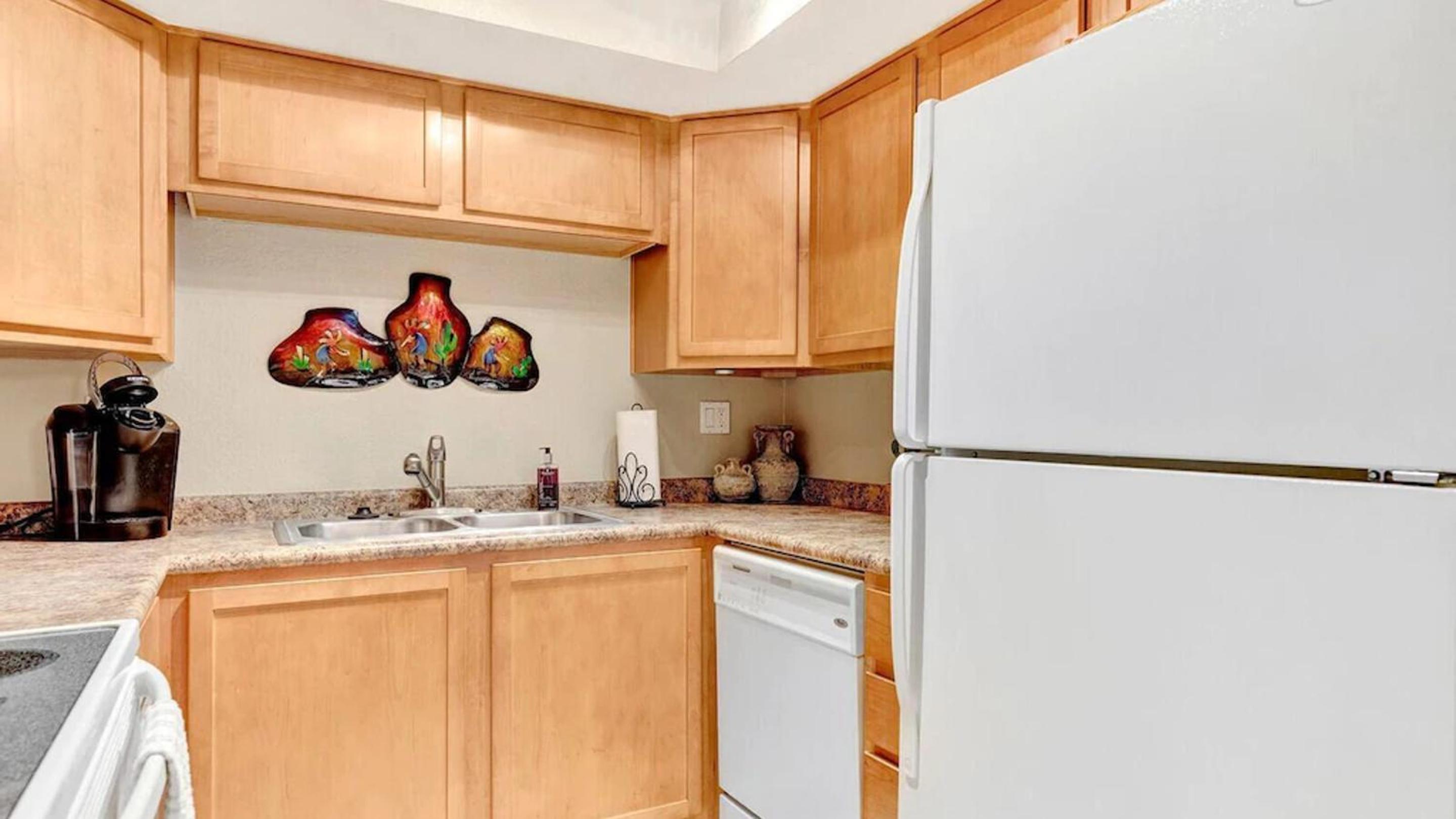 Miscellaneous Market Vacations - Poolside 2 Bdrm Condo Prime Scottsdale Location - Property Image 4