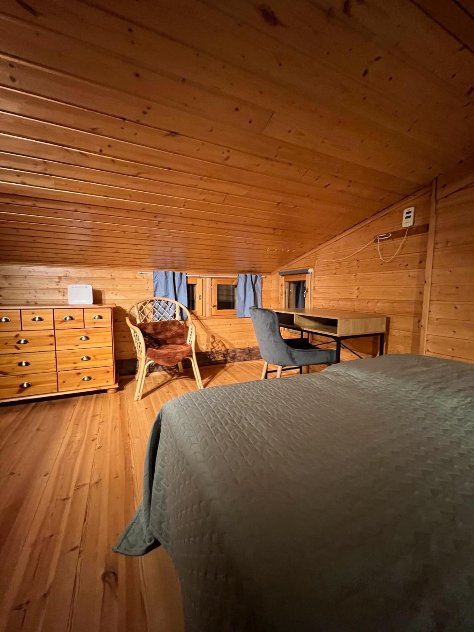 Rauhallinen kelohuoneisto lähellä palveluita, Peacefull Log apartment at Ylläs