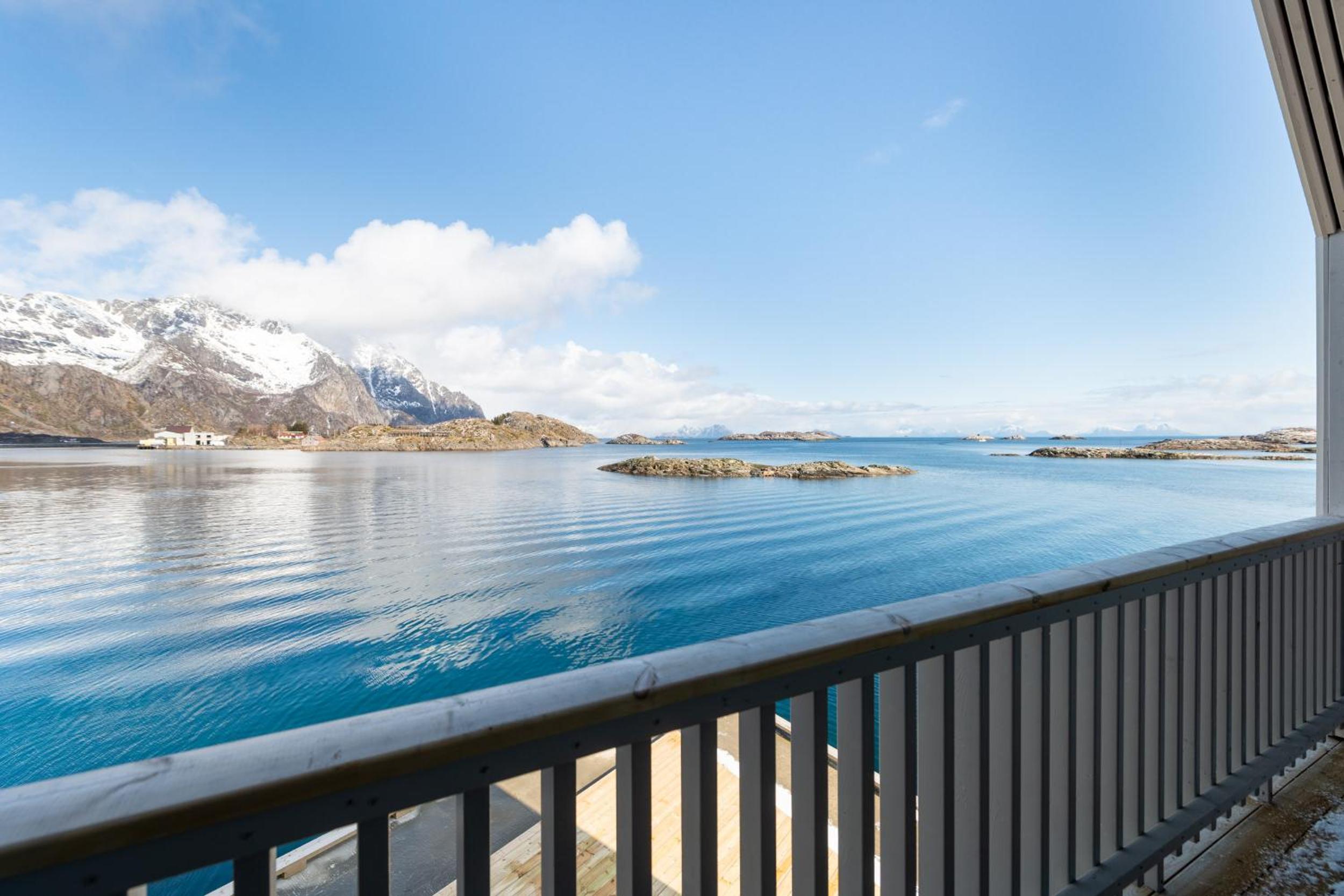 CornerView Apartment Henningsvær