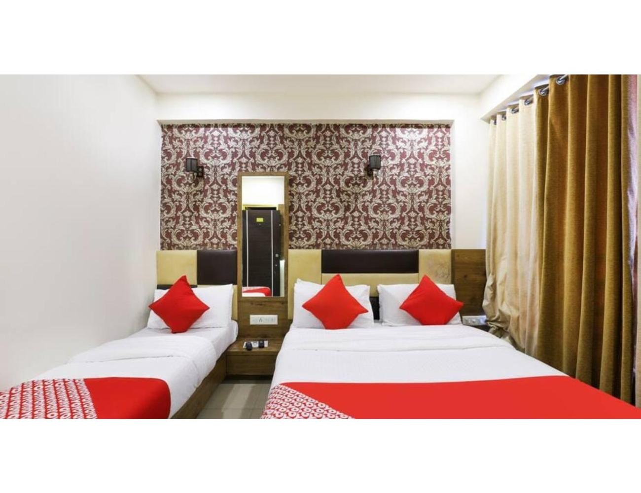 Hotel Supreme Science City, Ahmedabad