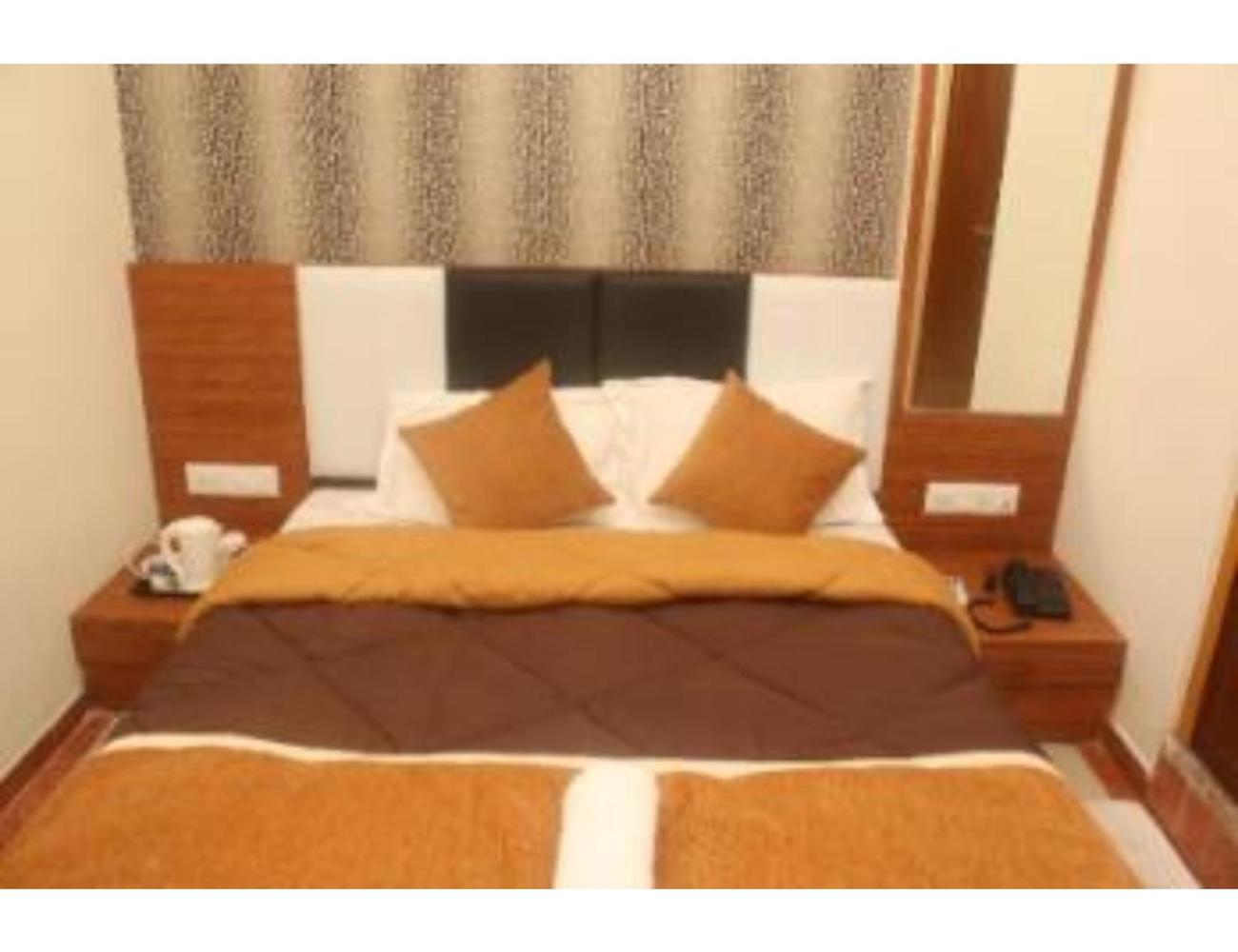 Hotel Supreme Science City, Ahmedabad