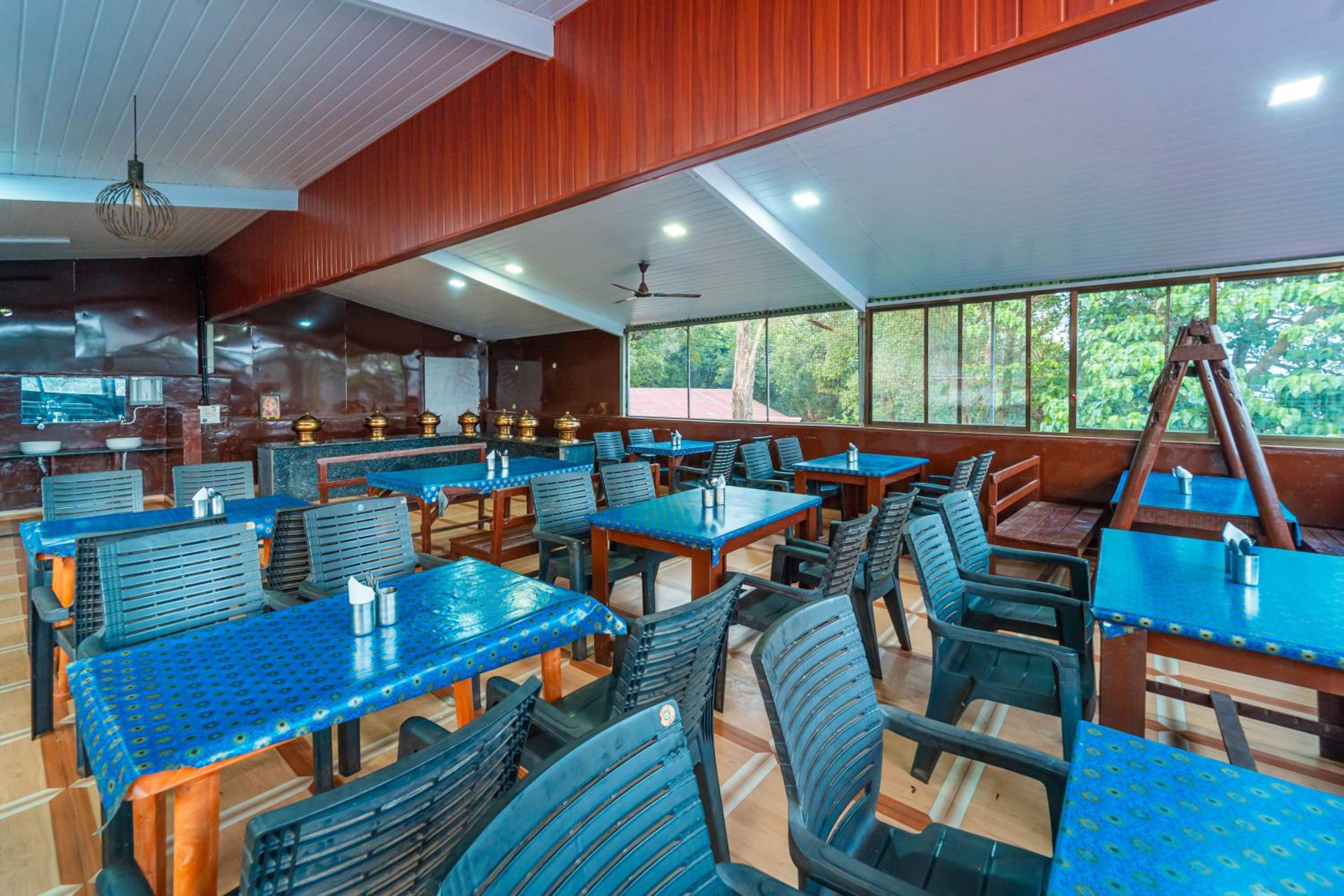 Food & Beverage