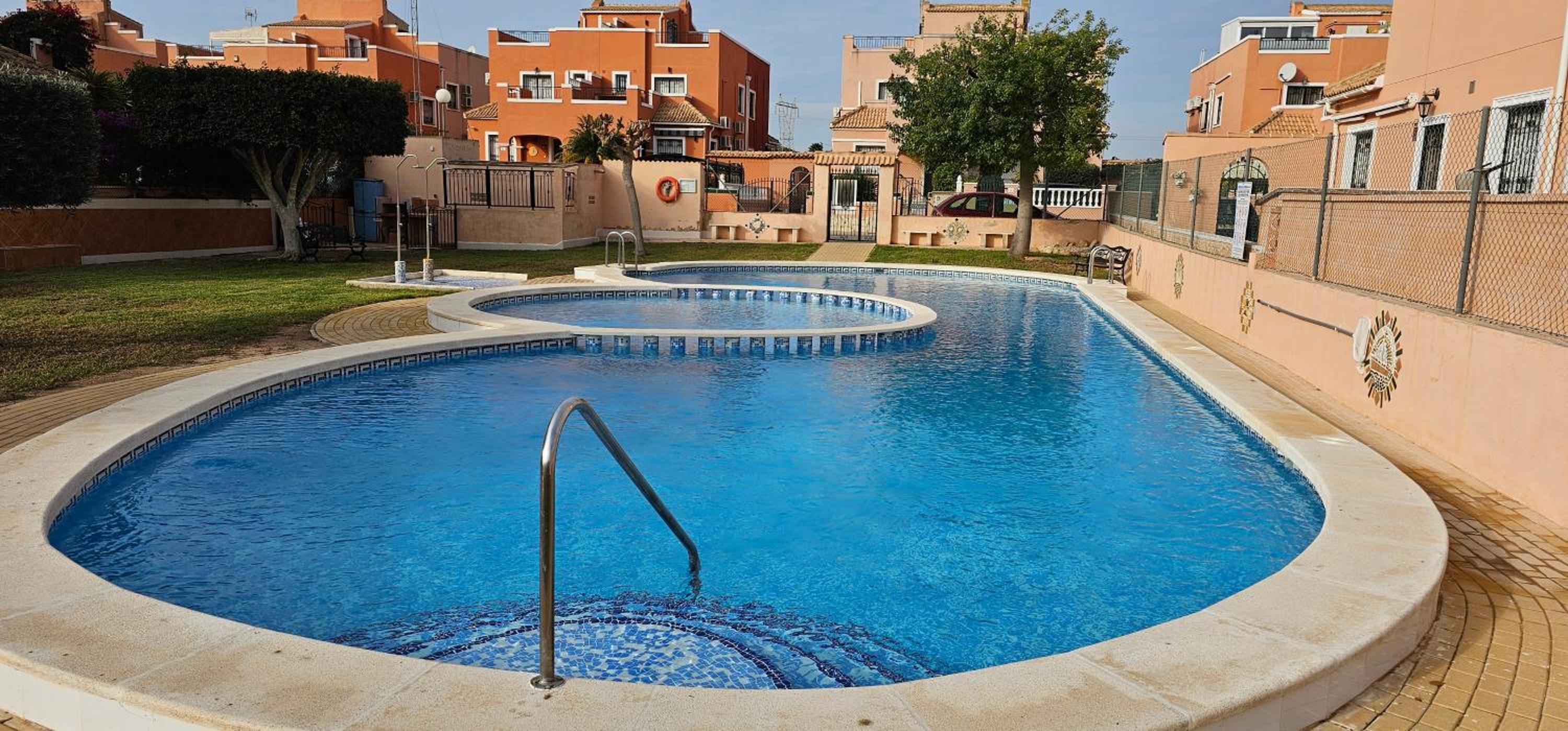 Casa Azul Los Montesinos