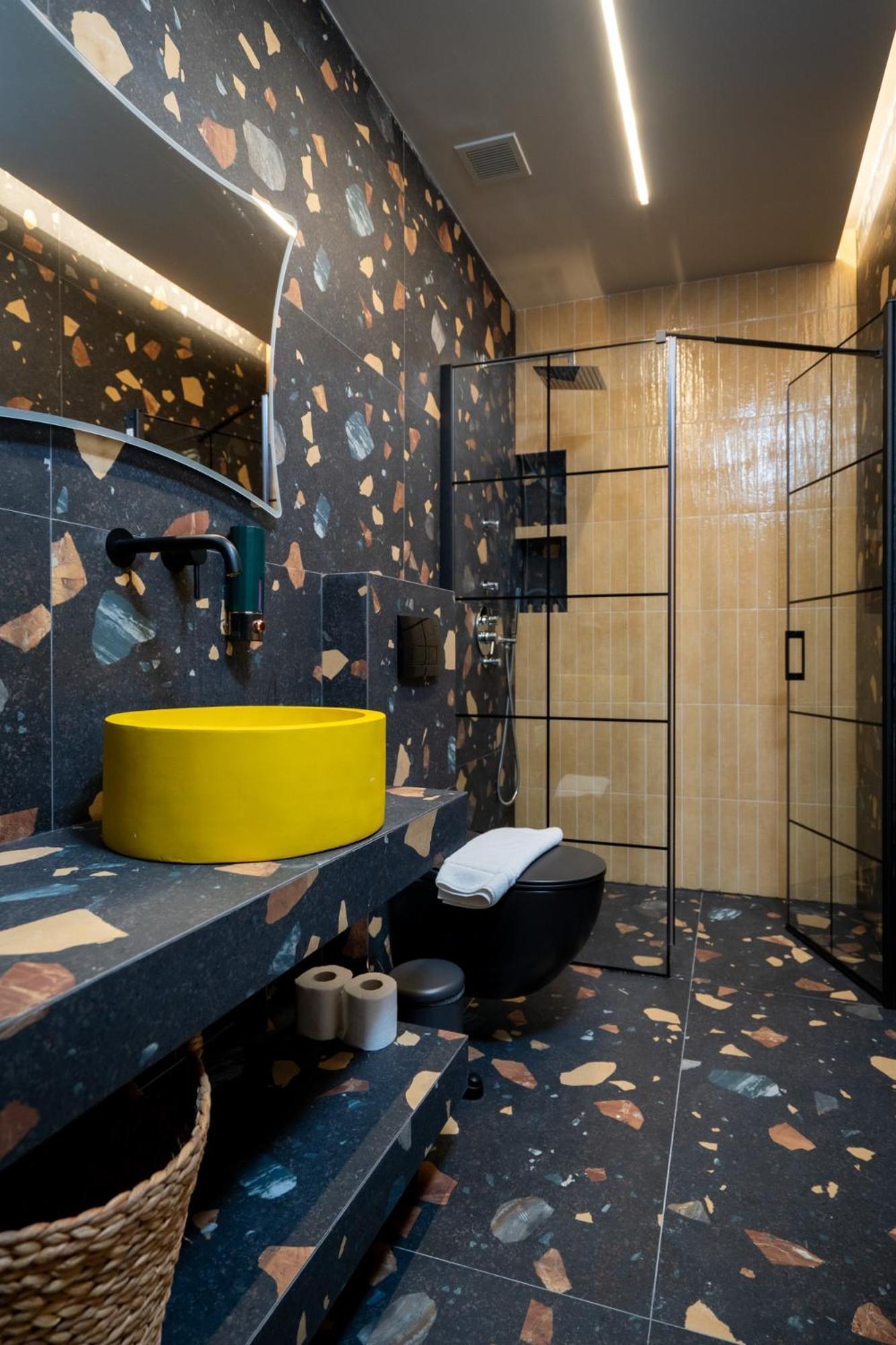 Meteora Smart Suites