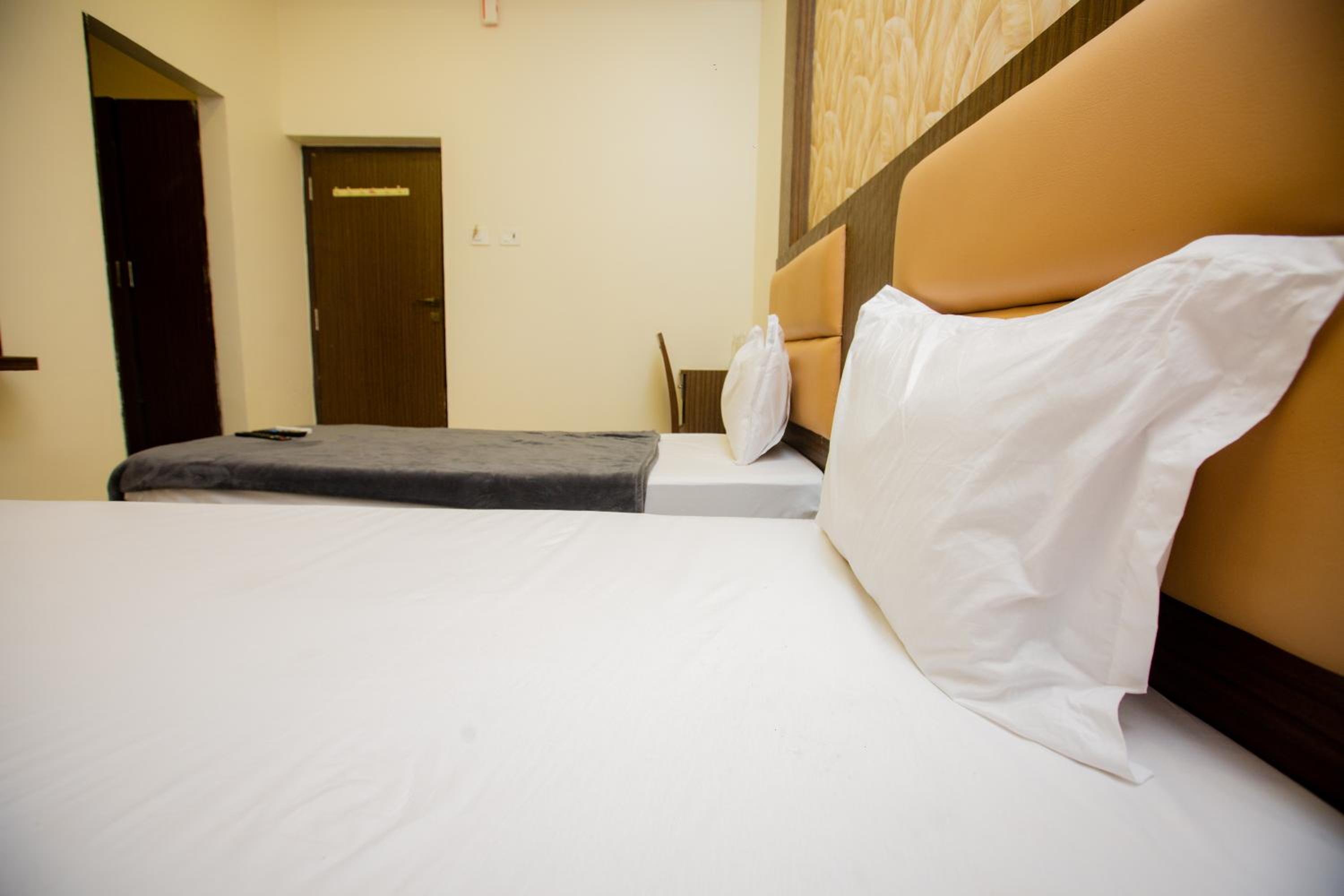 THE PARK AVENUE HOTEL - Business Class Hotel Near Central Railway Station Chennai Periyamet