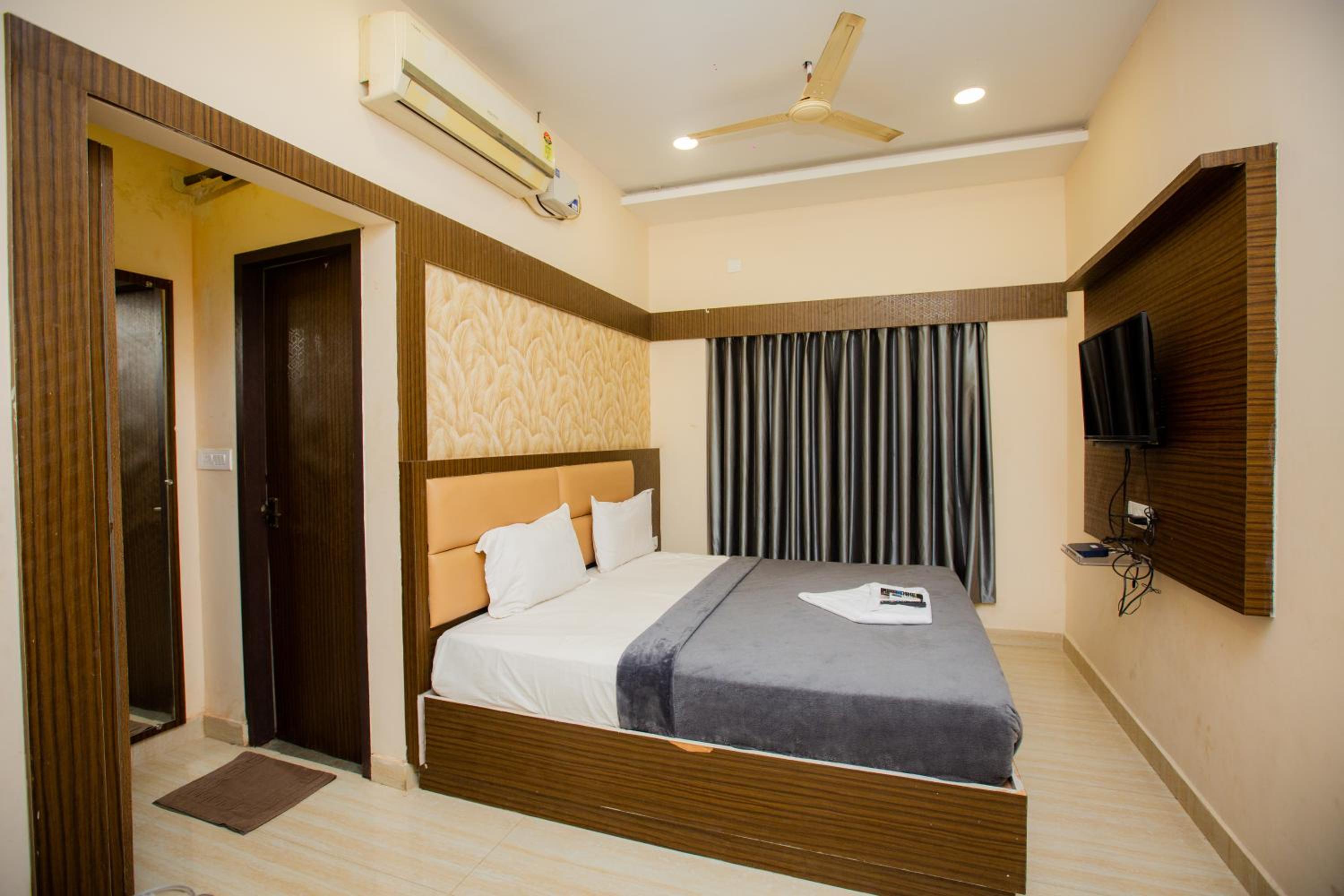 THE PARK AVENUE HOTEL - Business Class Hotel Near Central Railway Station Chennai Periyamet