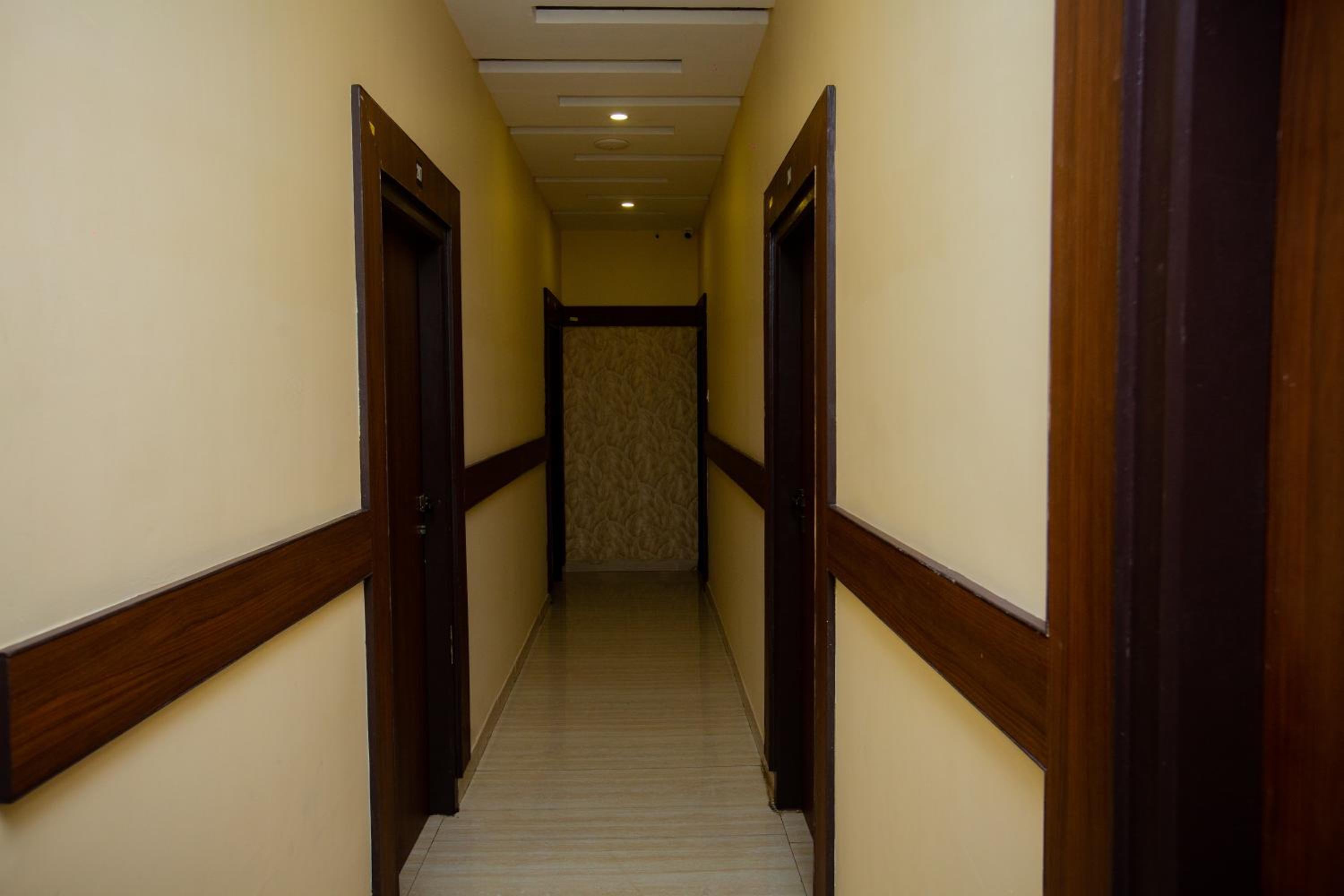THE PARK AVENUE HOTEL - Business Class Hotel Near Central Railway Station Chennai Periyamet