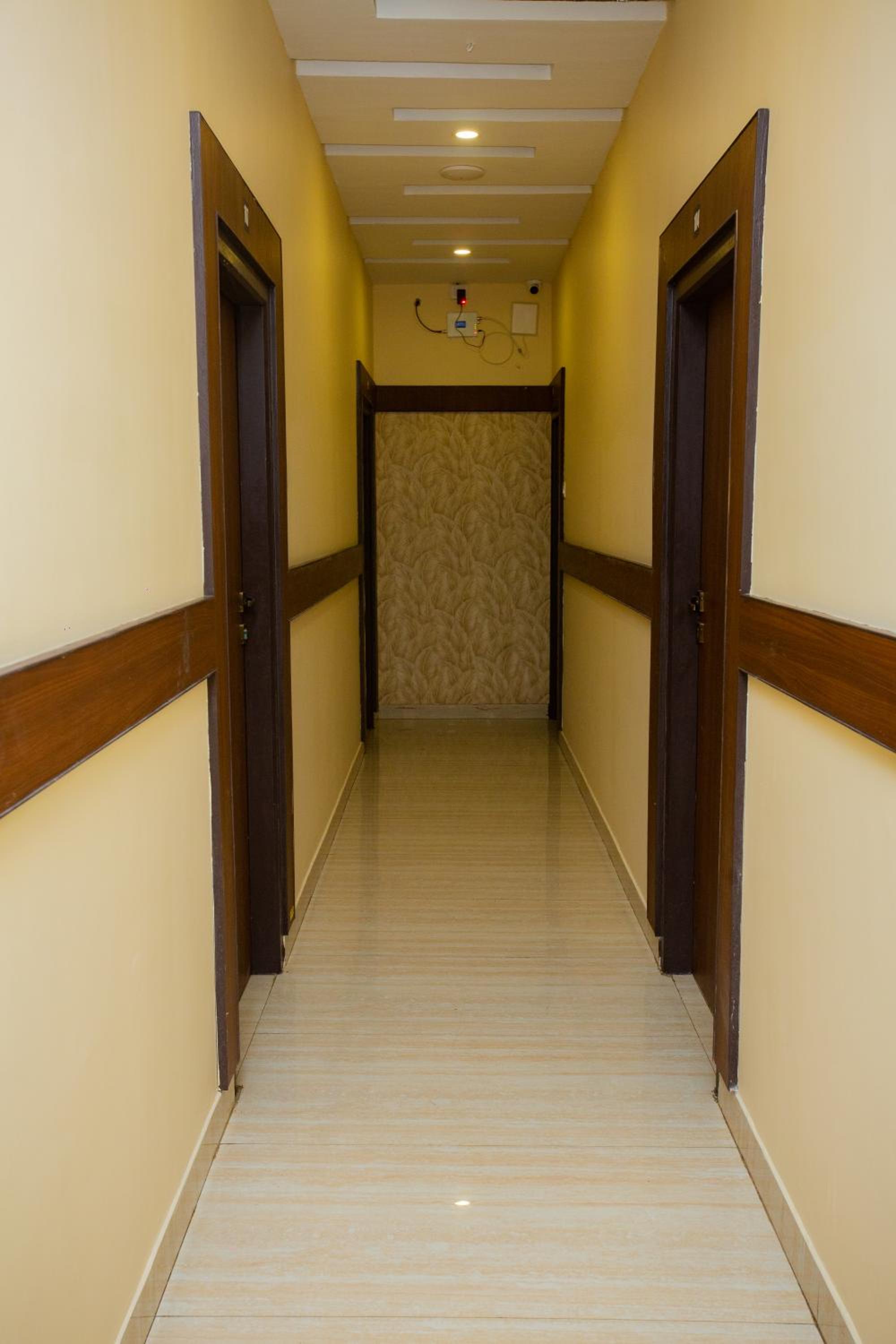 THE PARK AVENUE HOTEL - Business Class Hotel Near Central Railway Station Chennai Periyamet