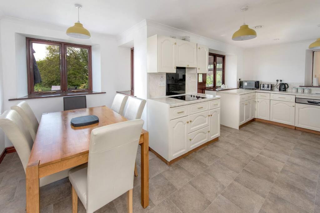 Holgates Cottage Countryside Retreat