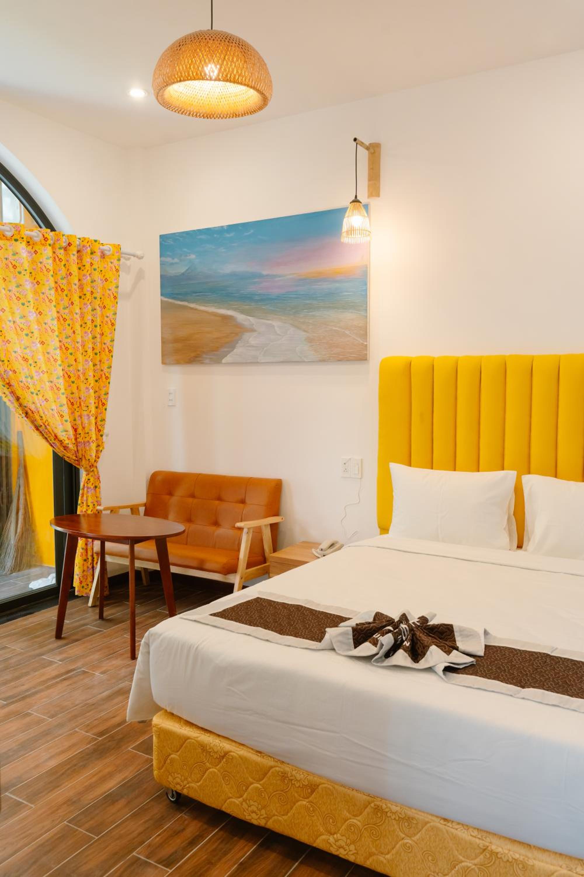 BA TAM VU SUA Homestay