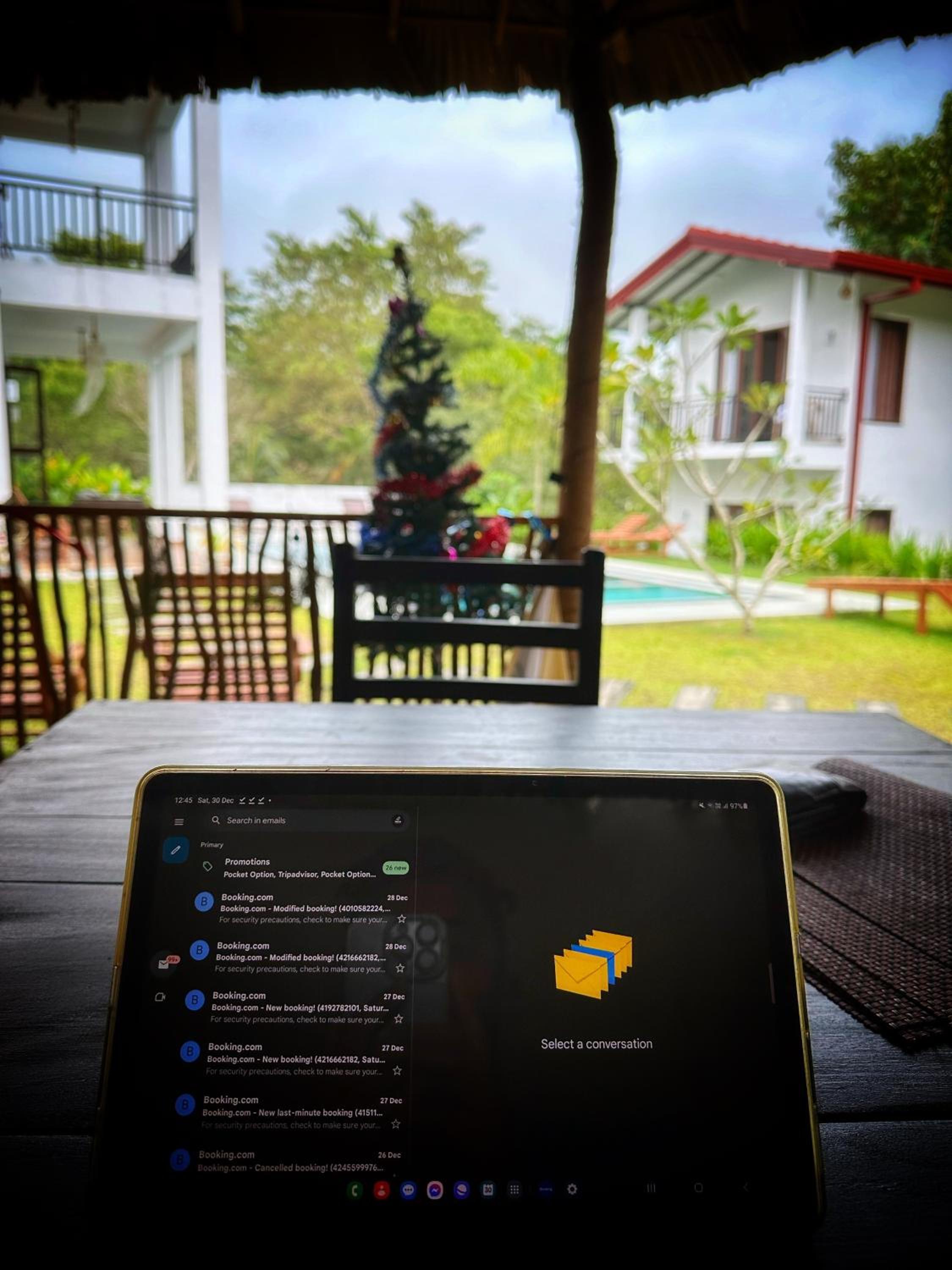 Finch Tangalle