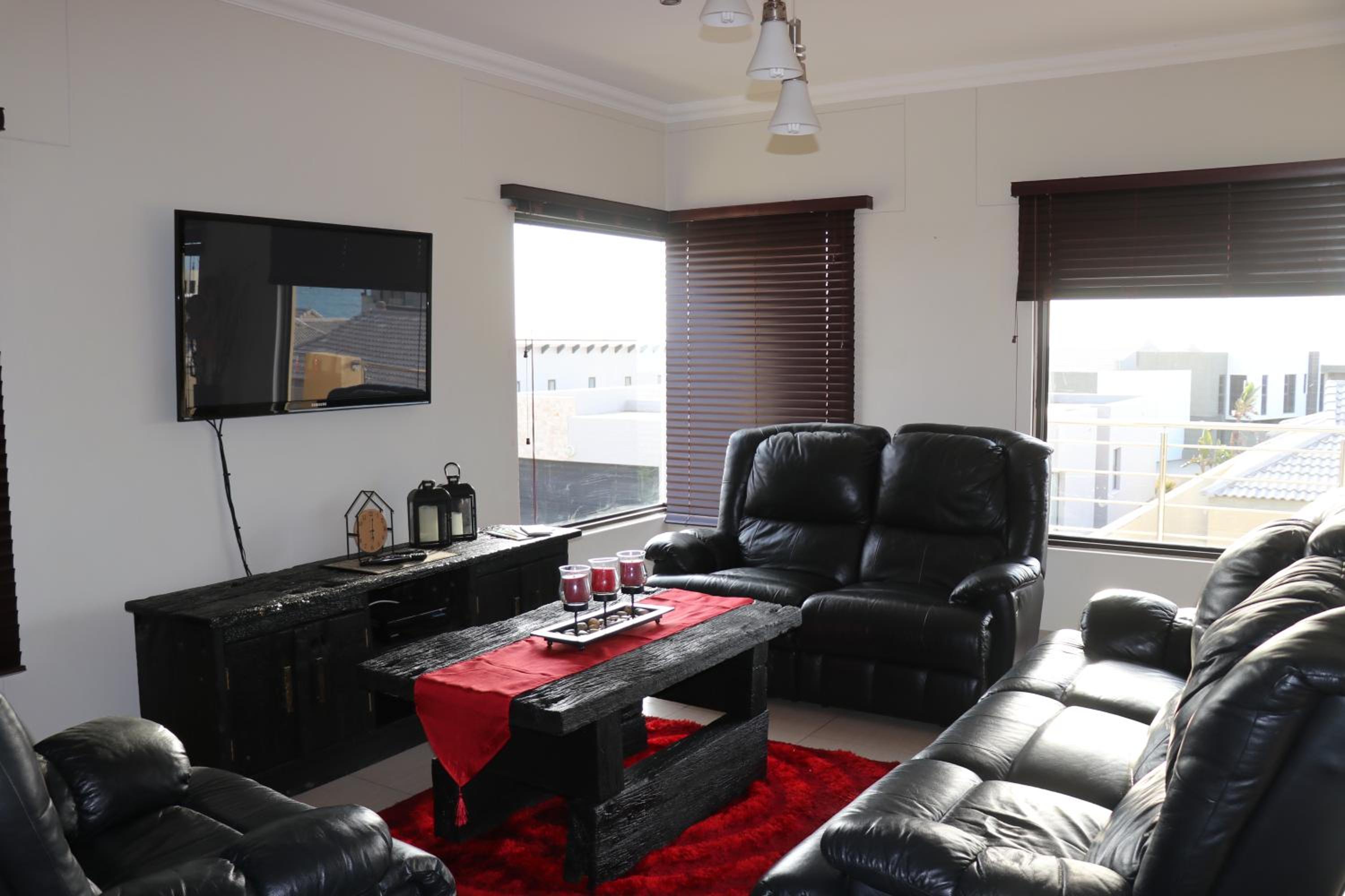 Dolphin Beach Self Catering Unit view 5