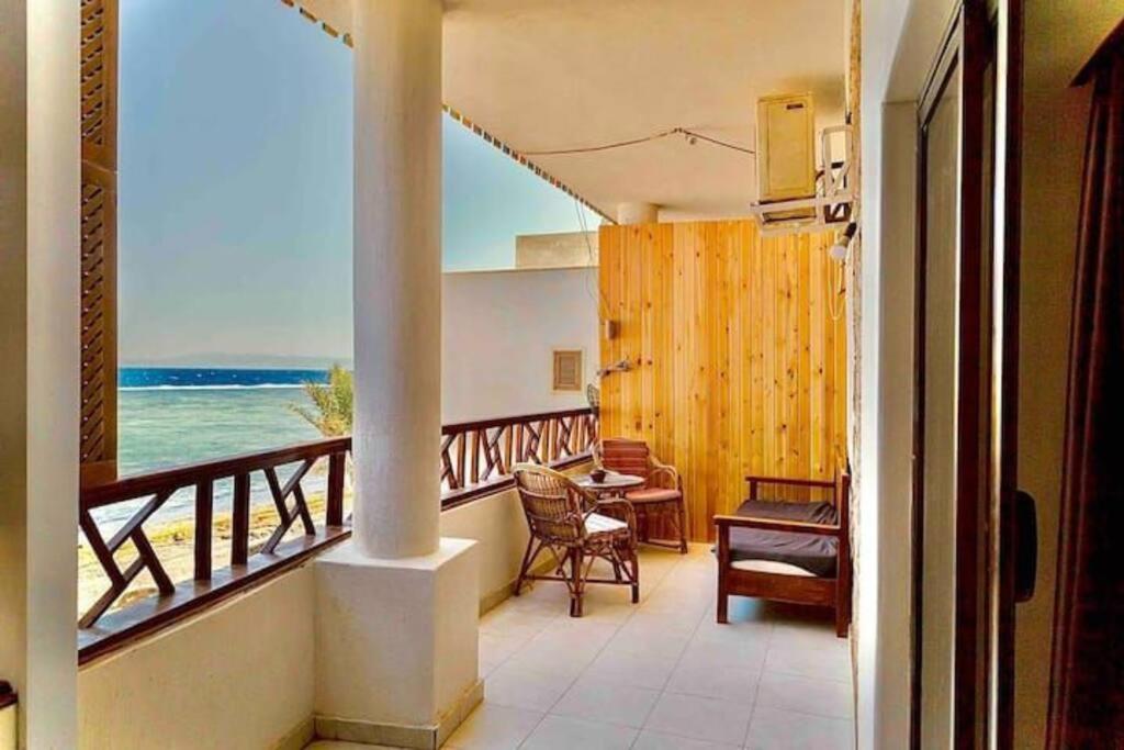 Panoramic sea view apartment