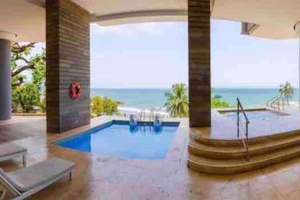 Luxury apartment on 28th floor - Seaview