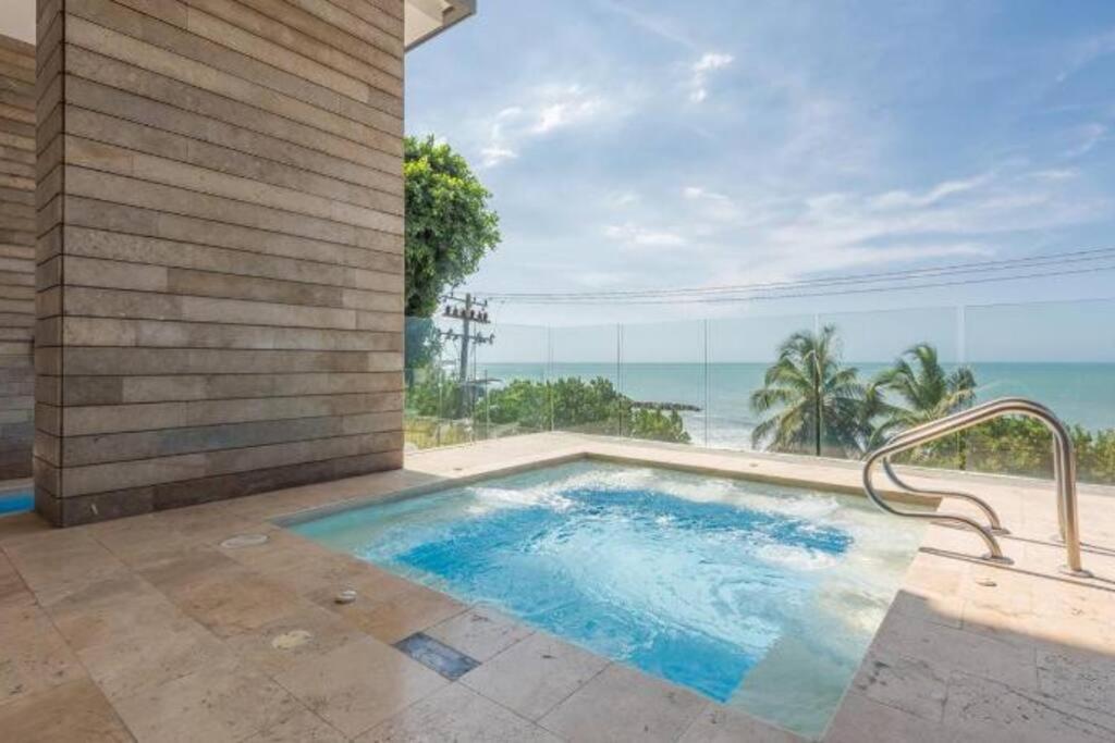 Luxury apartment on 28th floor - Seaview