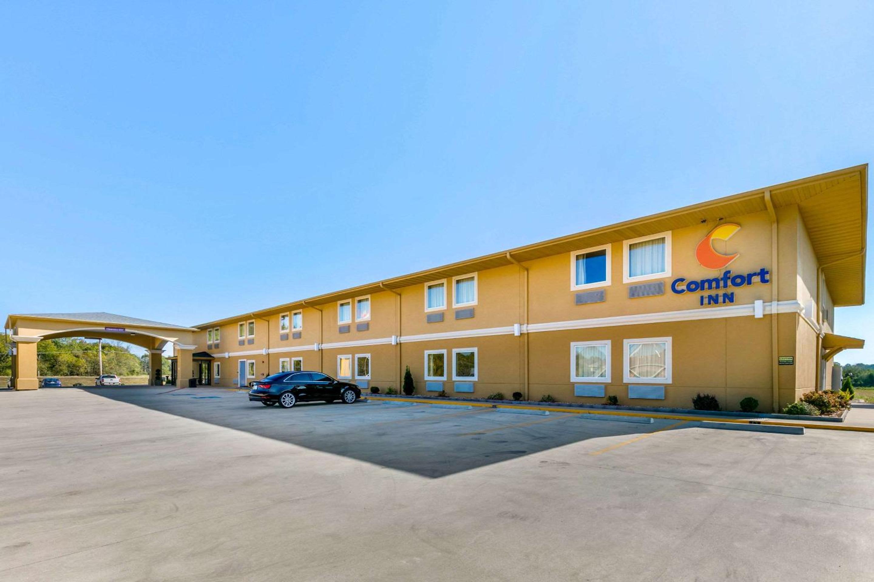 Comfort Inn Willow Springs US 60 and US 63 view 3