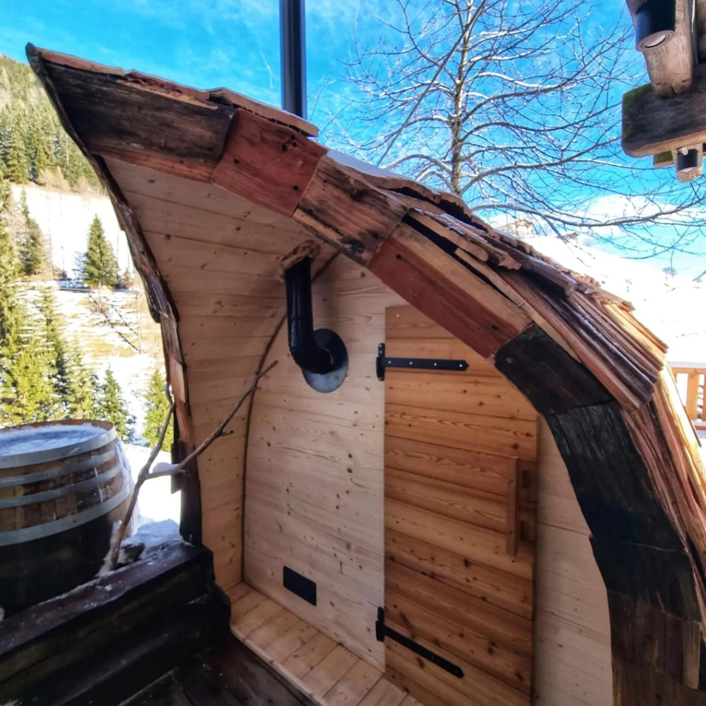 Chalet Laugenblick Alpine Luxury with Hot Tub and Sauna