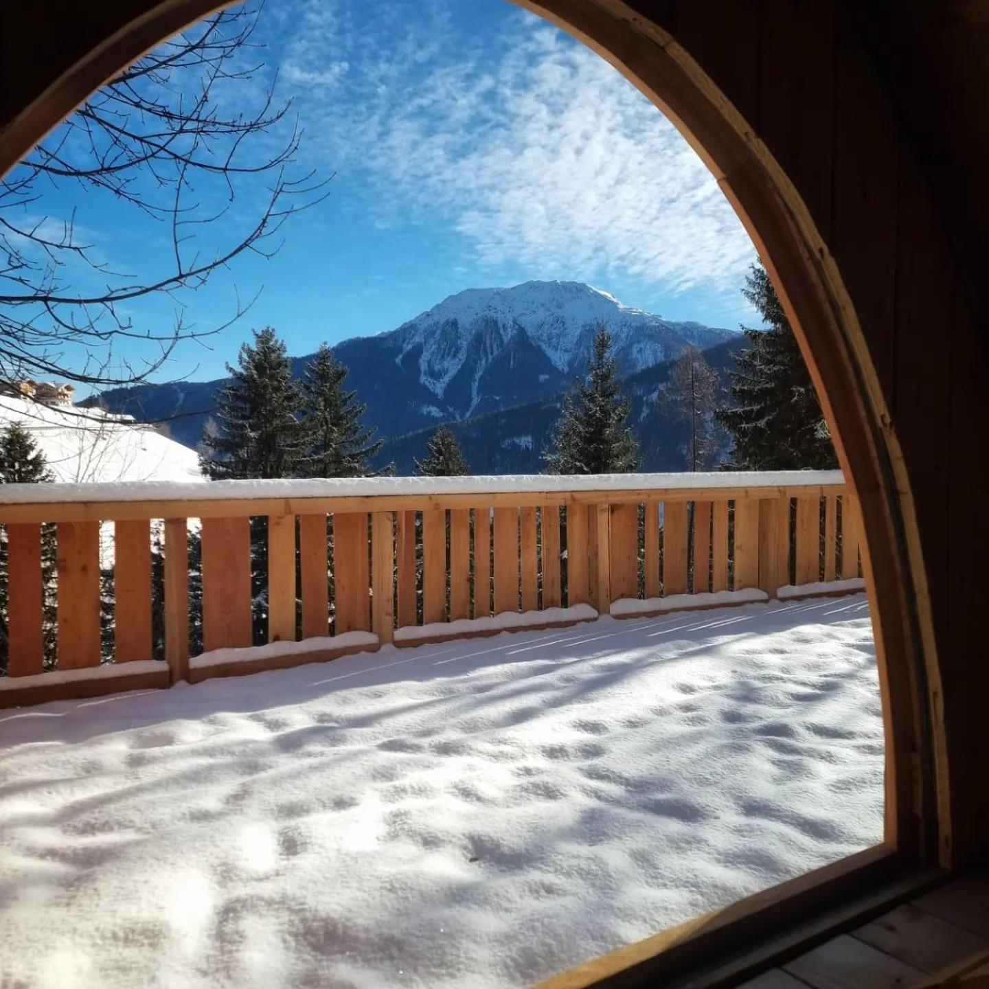 Chalet Laugenblick Alpine Luxury with Hot Tub and Sauna