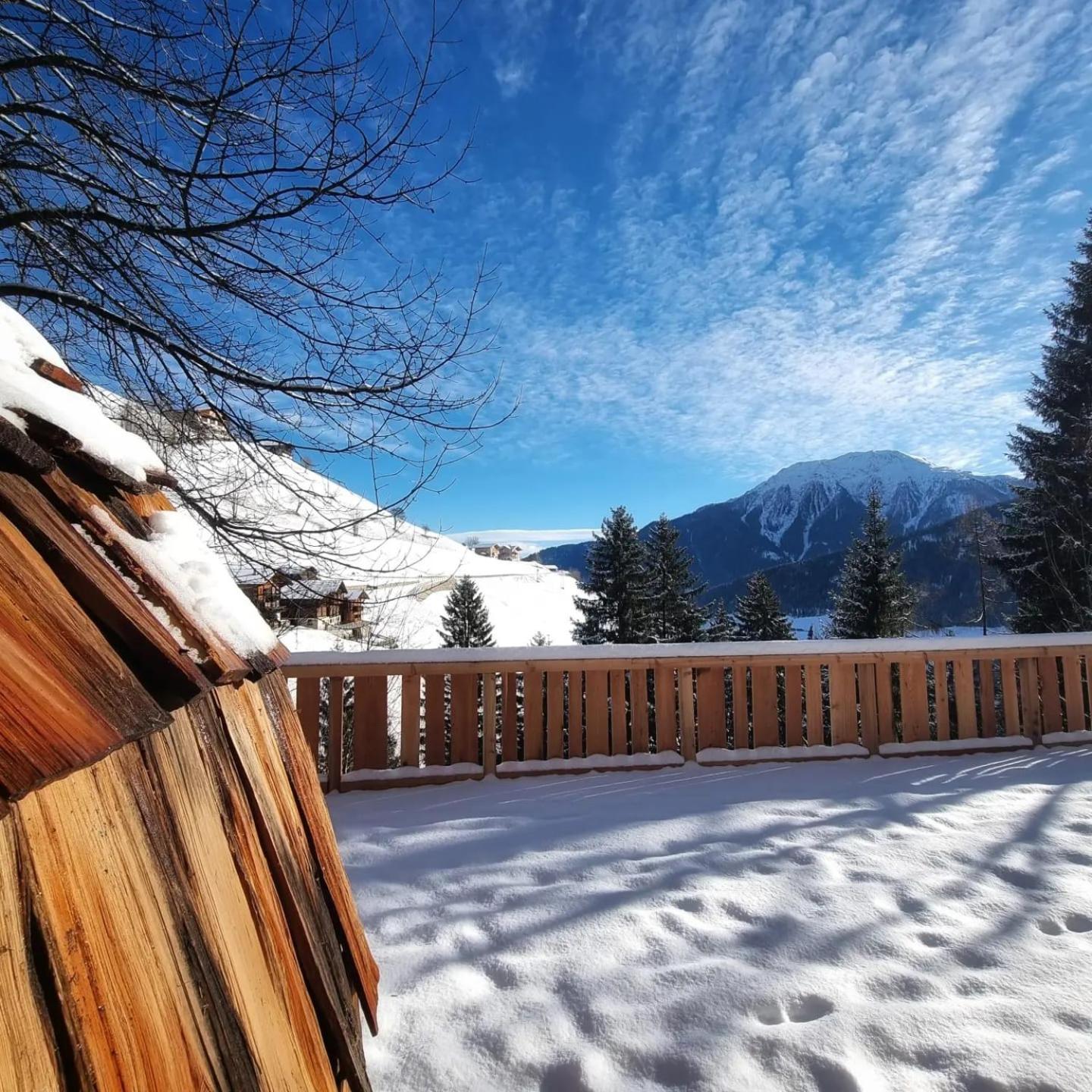 Chalet Laugenblick Alpine Luxury with Hot Tub and Sauna