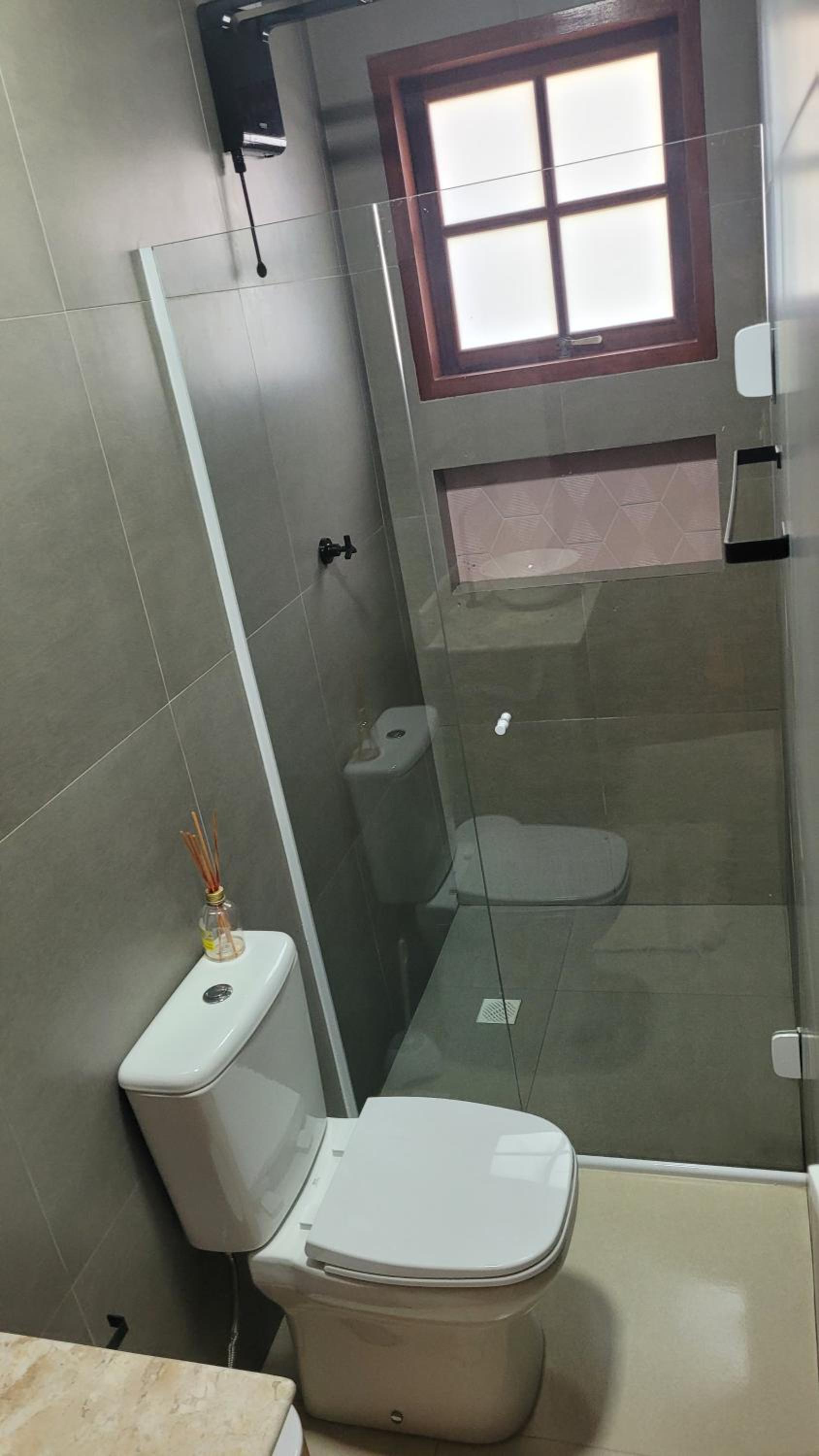 Casa com piscina e churrasqueira!