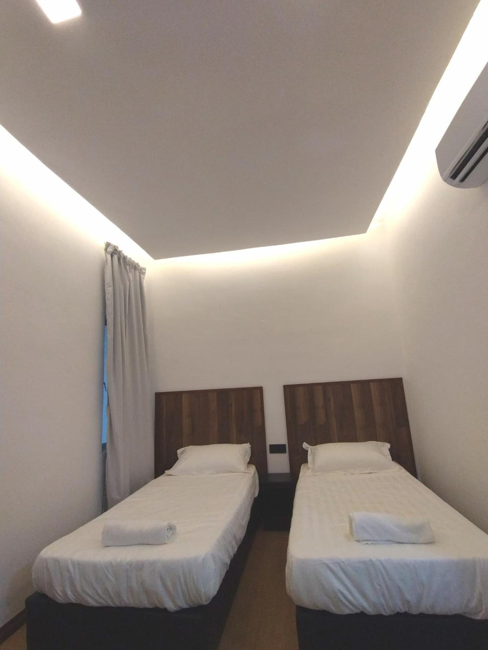 Greenery Studio, Kubot a Sentral