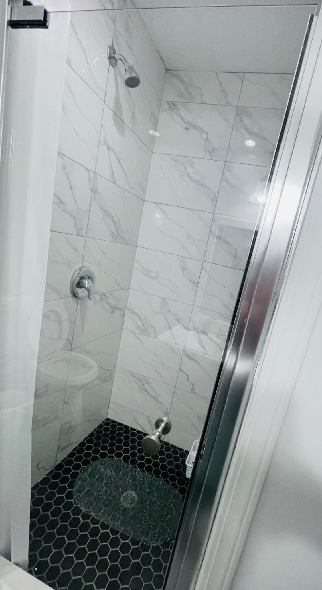 Los Angeles Vacations - Lovely Sherman Oaks Studio - Property Image 9