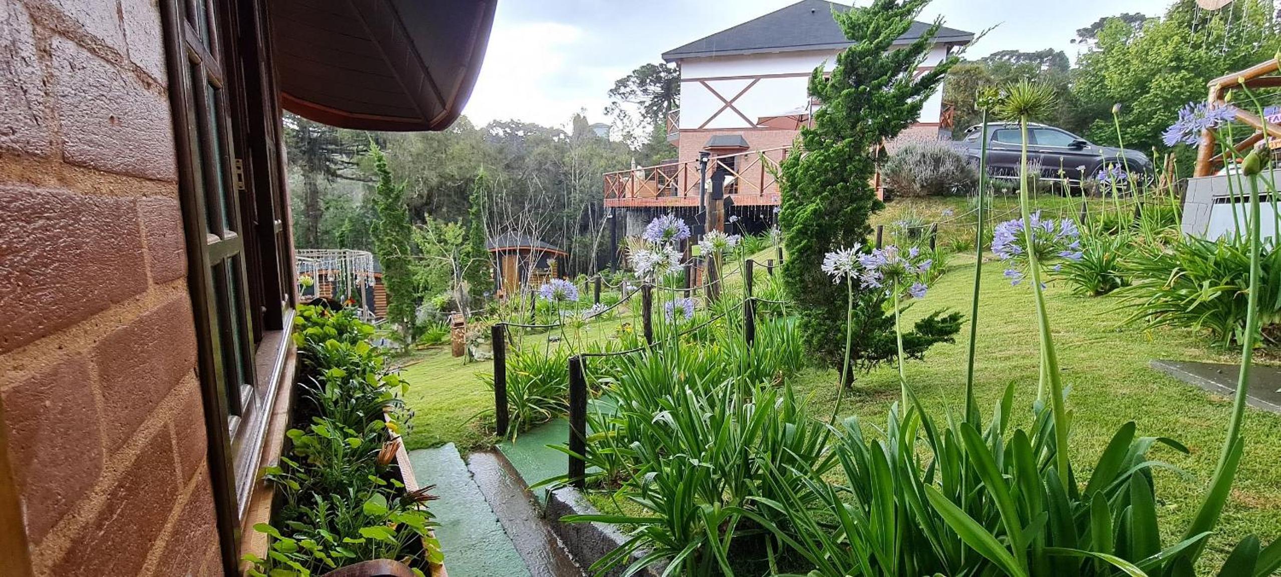Pousada Chales da Mantiqueira - Campos do Jordão