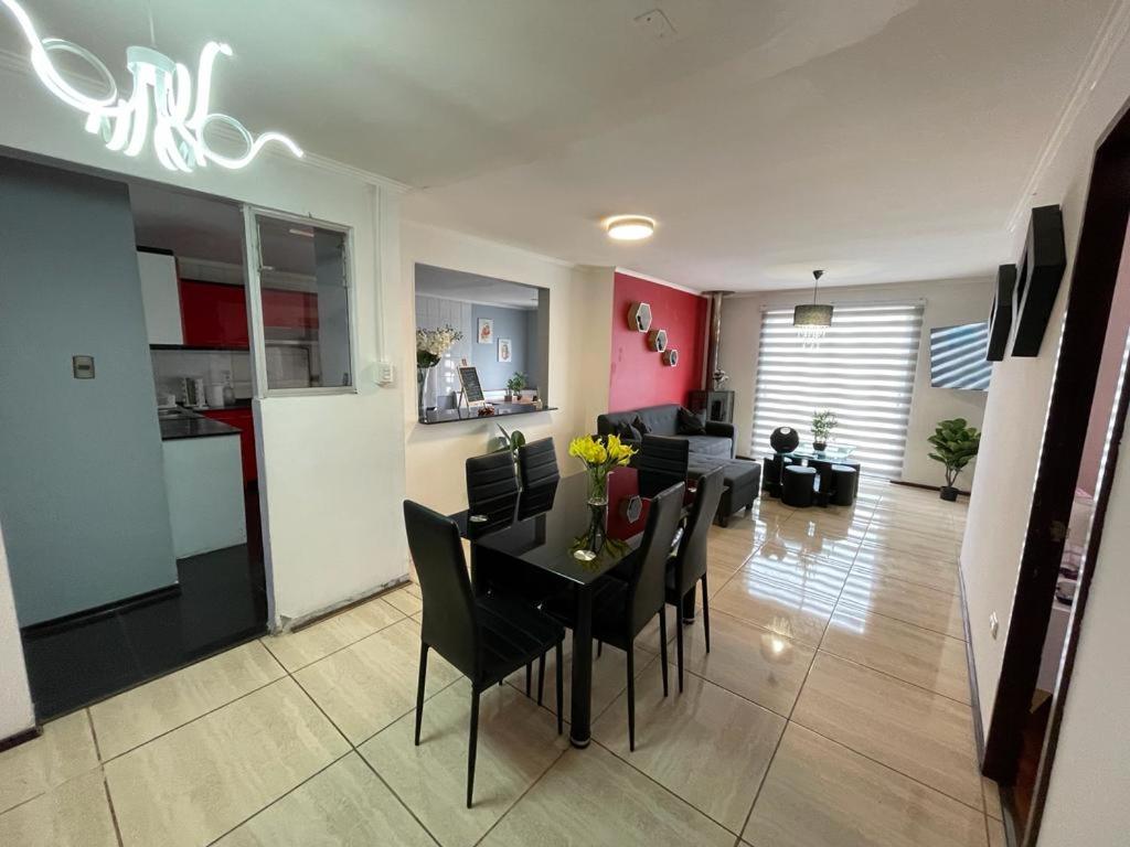 Amplia Casa en Condominio