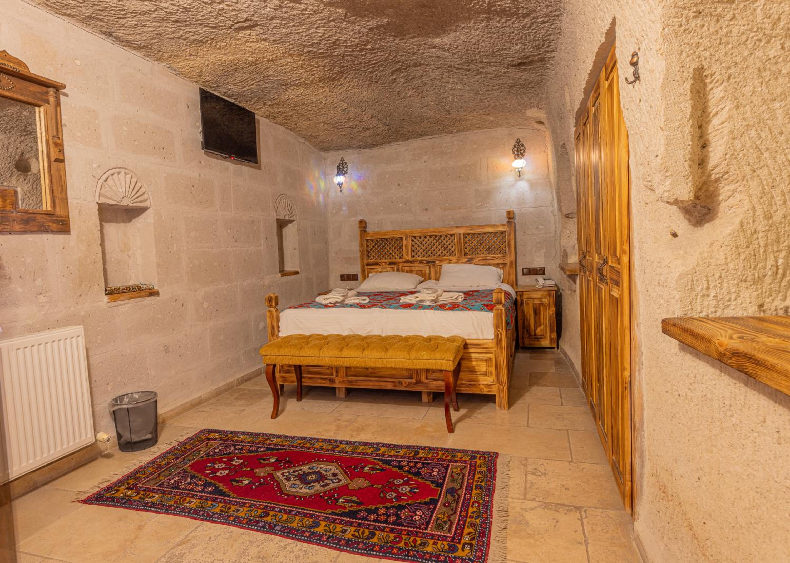 Zeus Cave Suites - Image 66