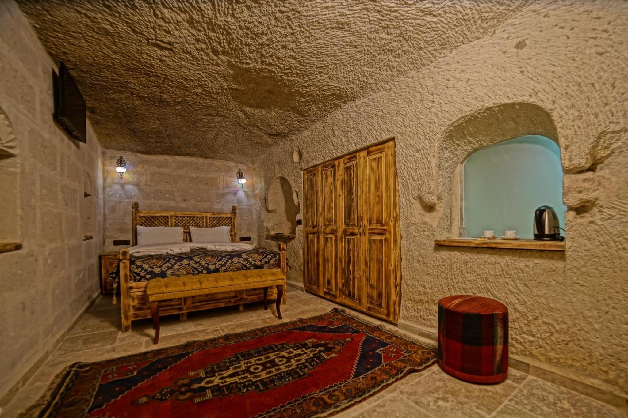 Zeus Cave Suites - Image 74