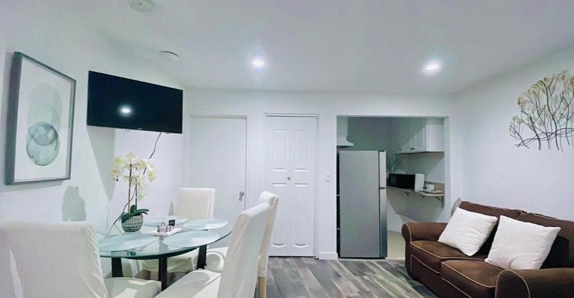 Los Angeles Vacations - Lovely Sherman Oaks Studio - Property Image 22