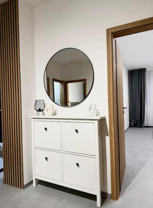 NEW Modern Large Apartment in New Town 3BDR