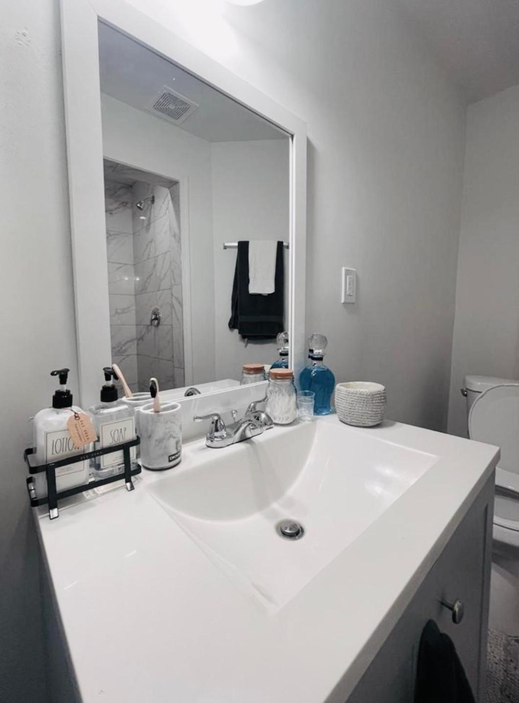 Los Angeles Vacations - Lovely Sherman Oaks Studio - Property Image 2