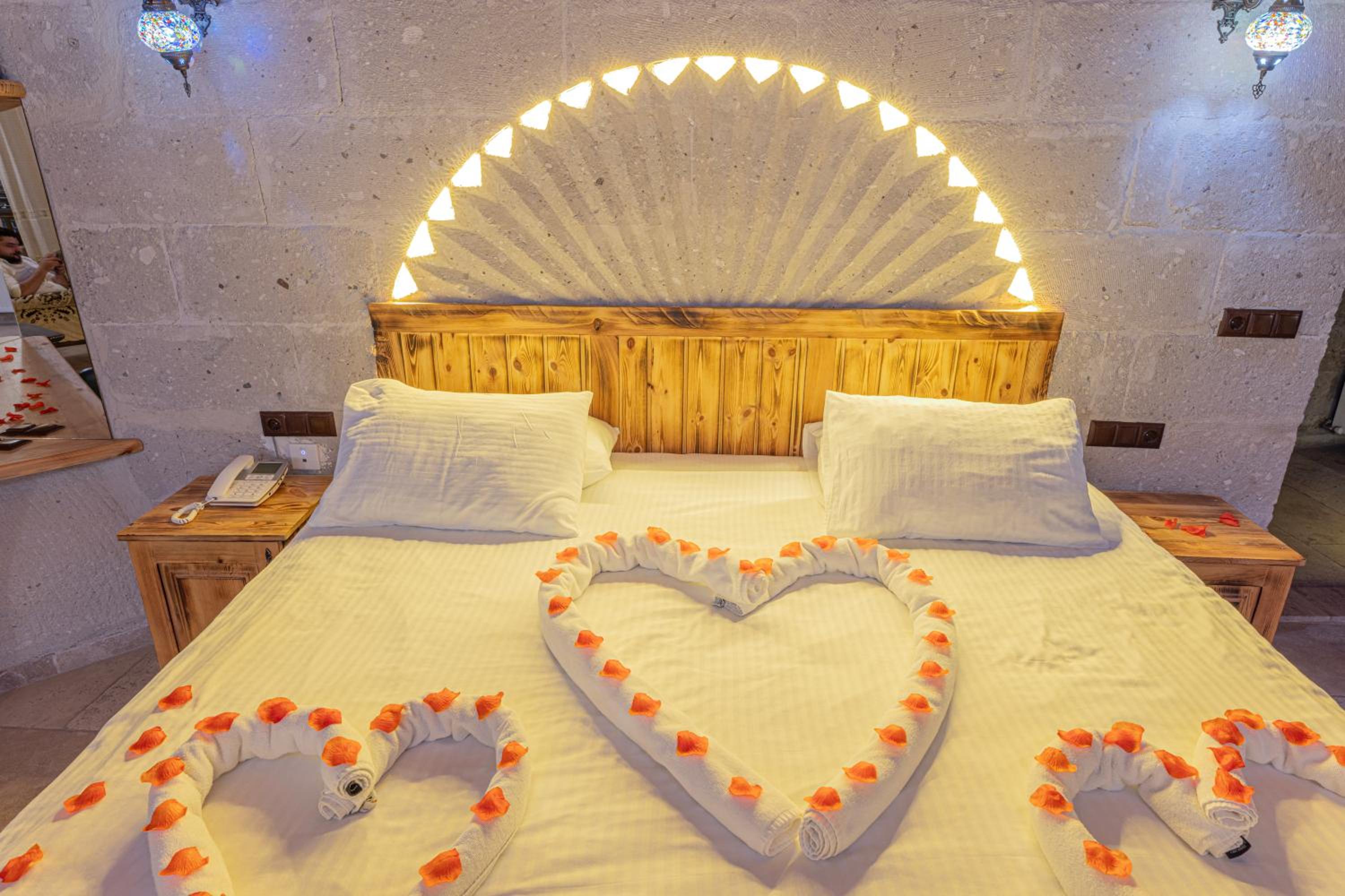 Zeus Cave Suites - Image 27