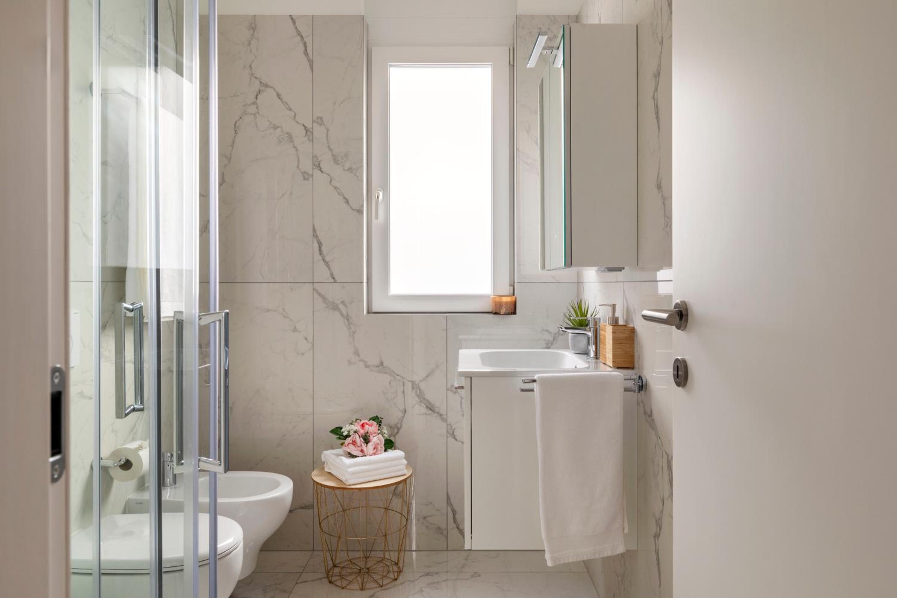 Lugano Superior Suites - Free Parking