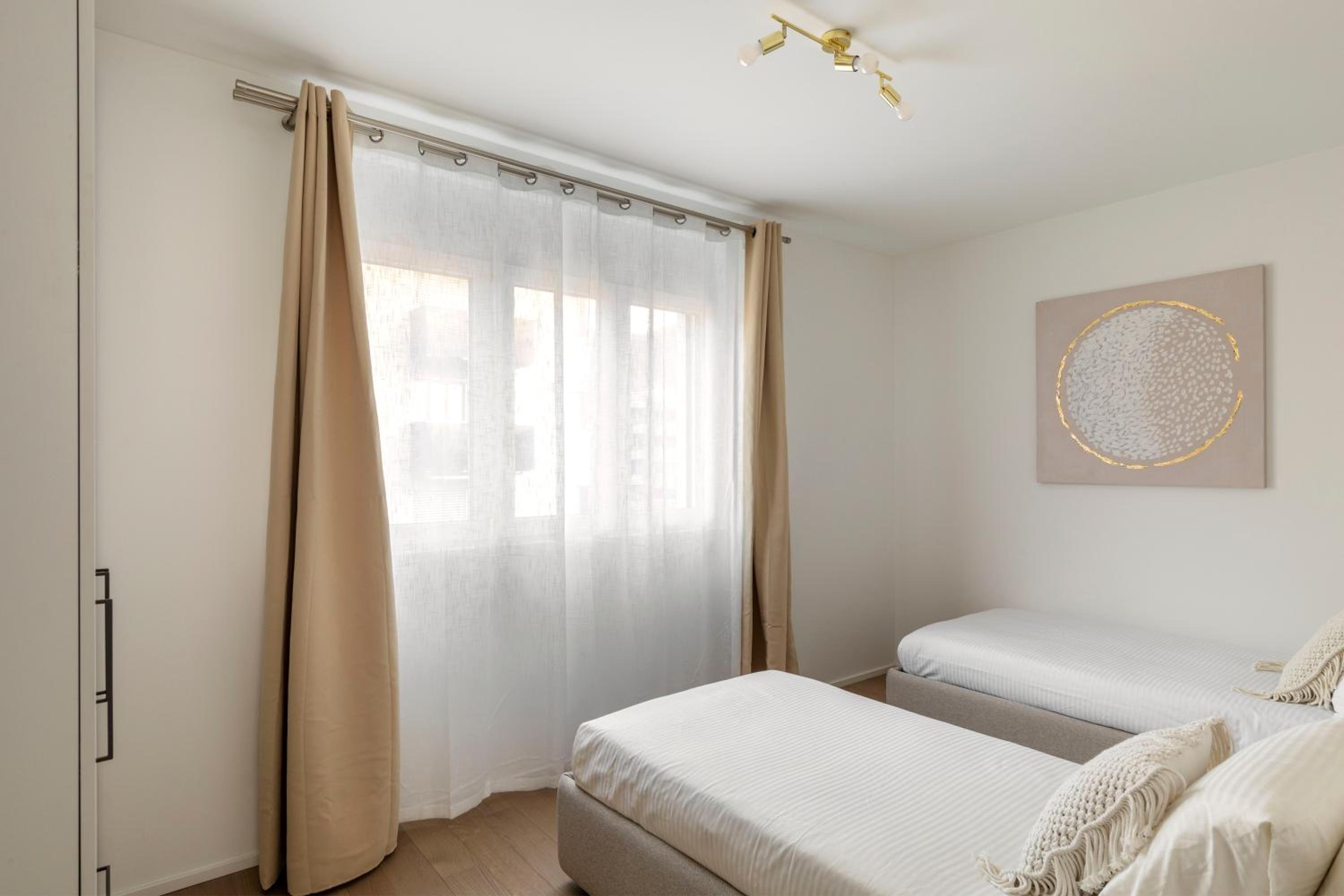 Lugano Superior Suites - Free Parking