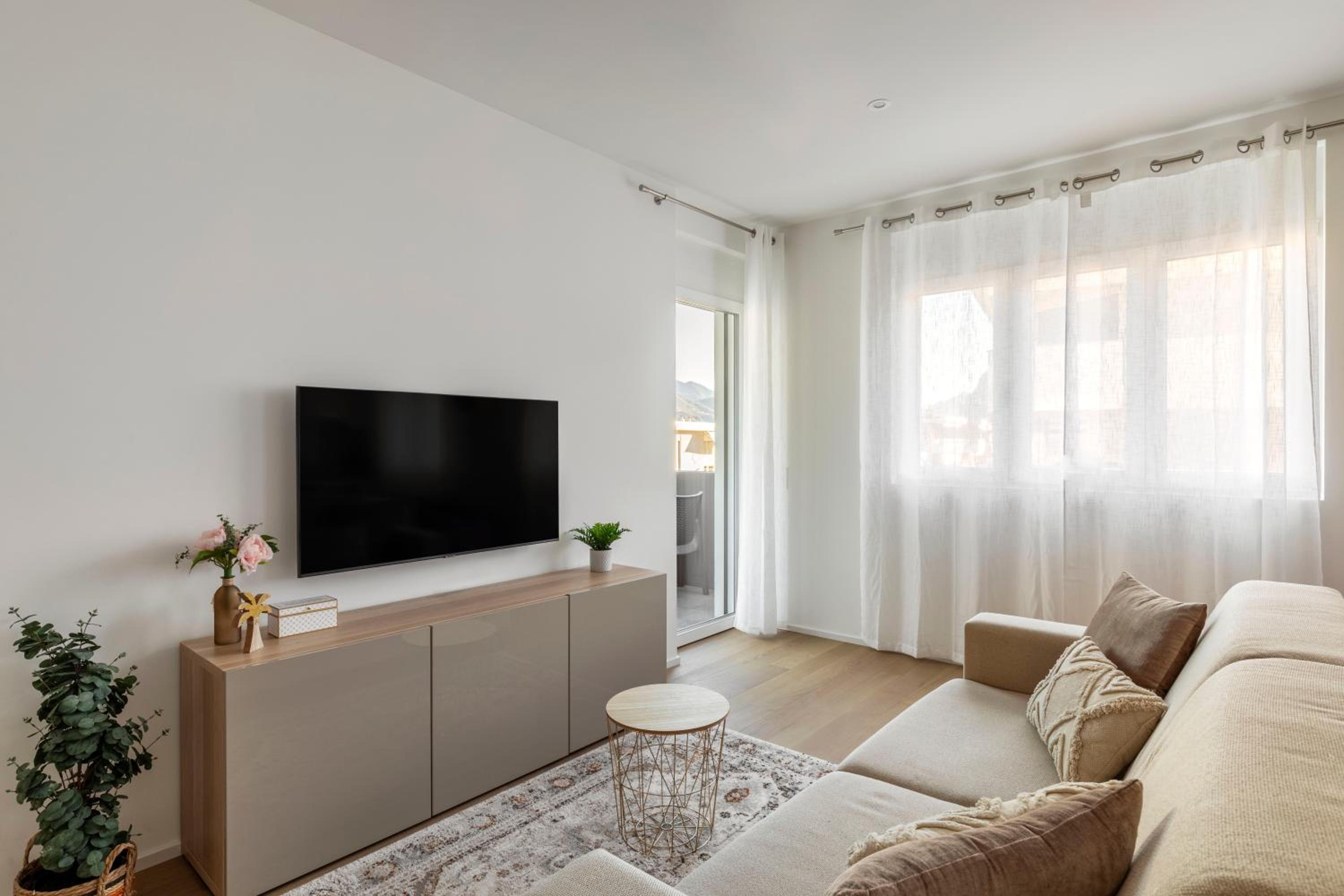 Lugano Superior Suites - Free Parking