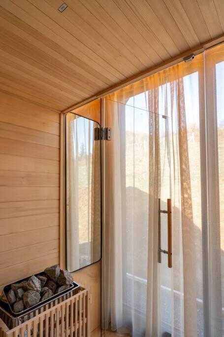Premium Sustainable Cabins Mecsek Reindeer