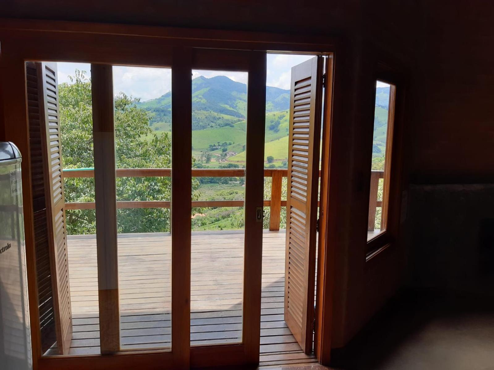 Casa Recanto Lobo Guará