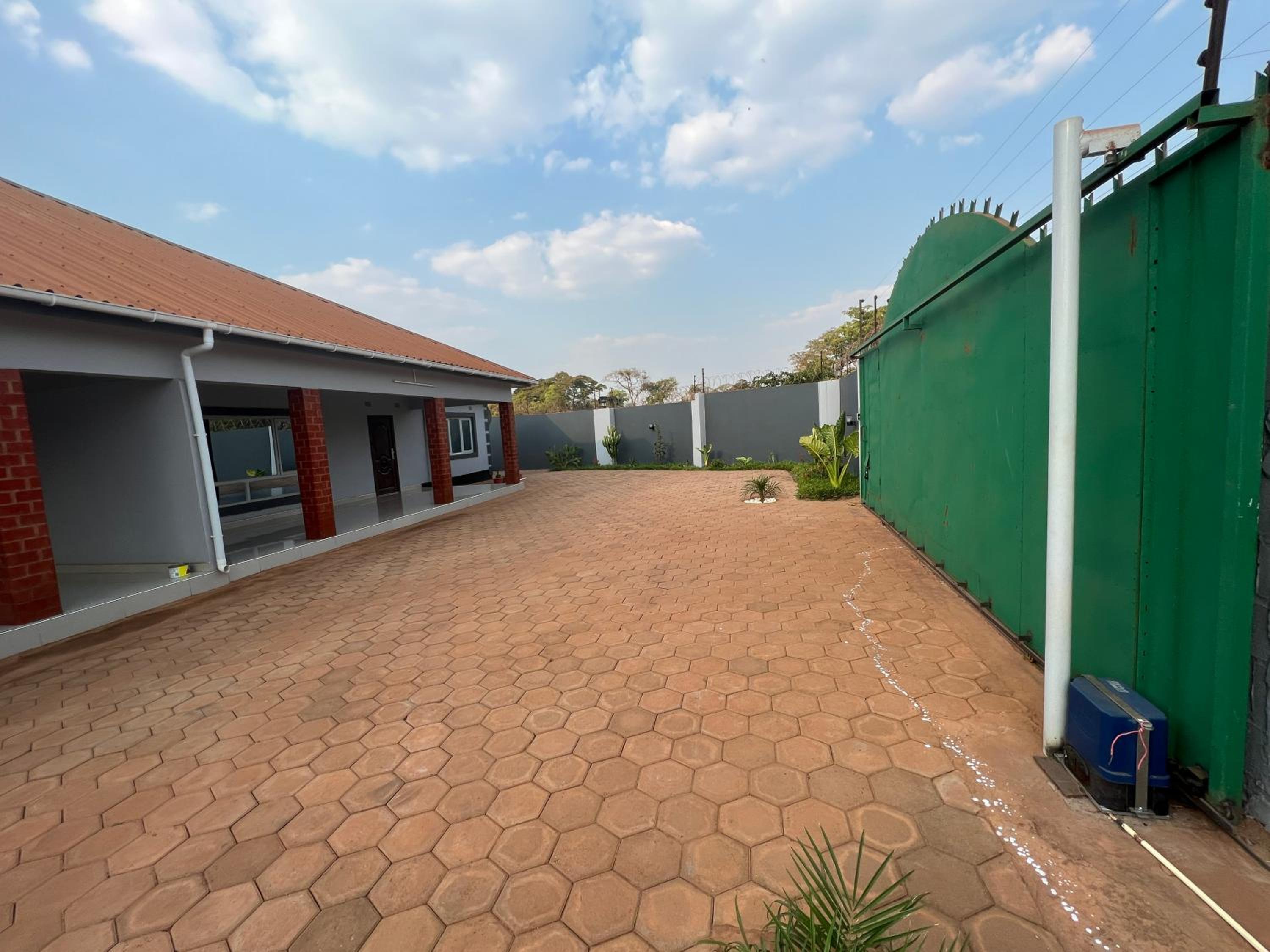 Lemajy Apartments - Flat 1 view 5