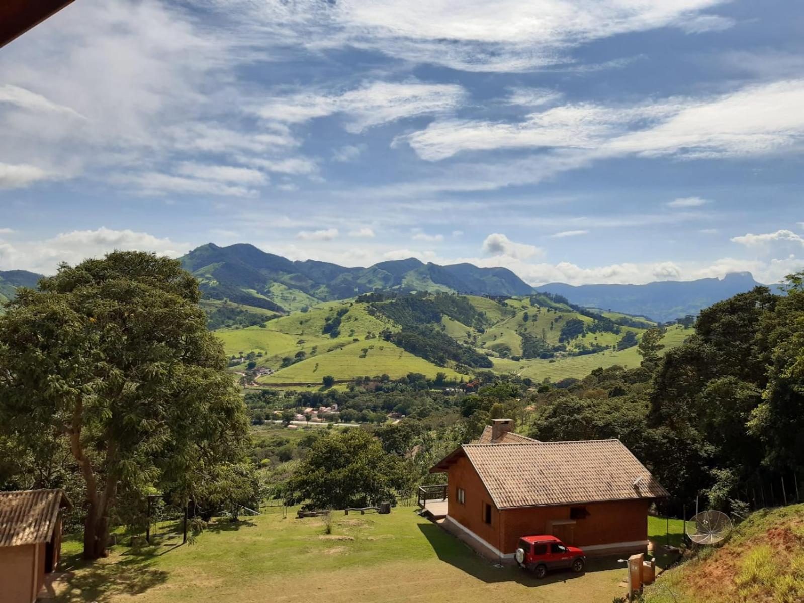 Casa Recanto Lobo Guará
