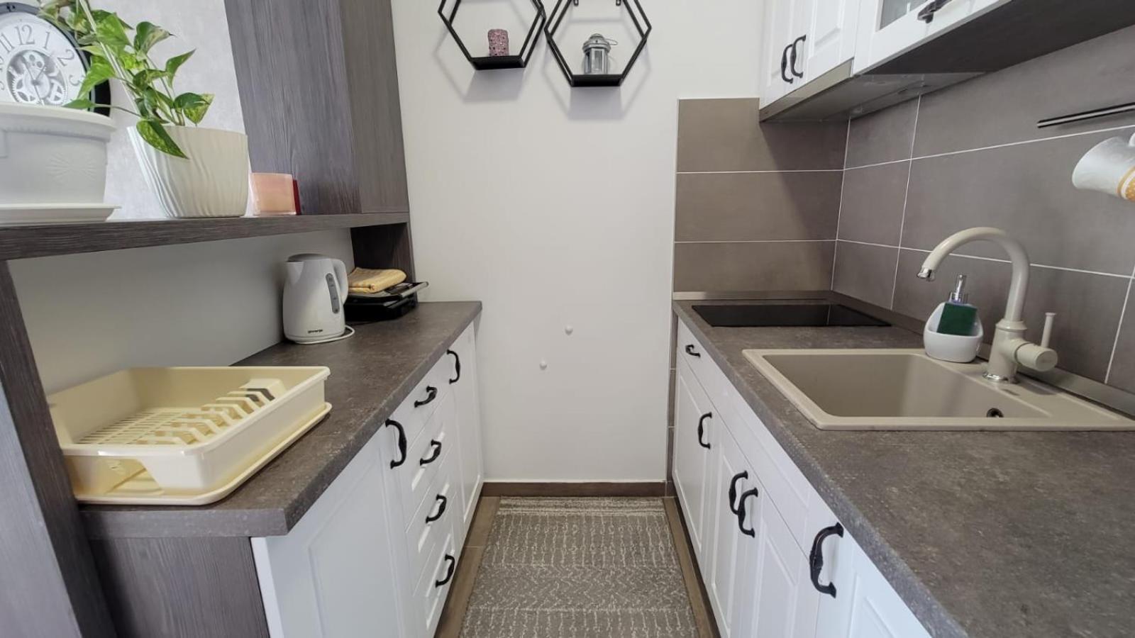 Goldview Apartmani