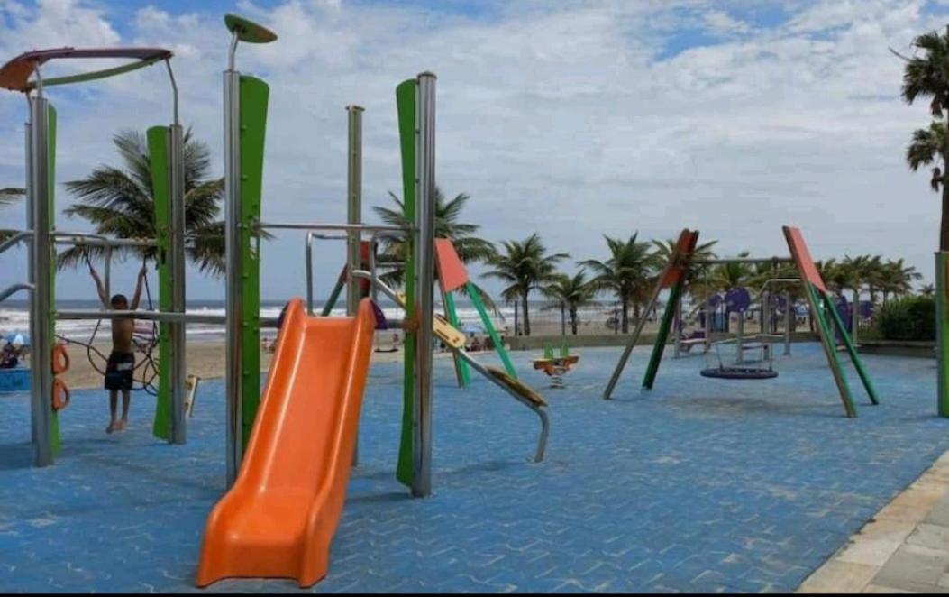 Apartamento a 500mts da Praia Em Praia Grande
