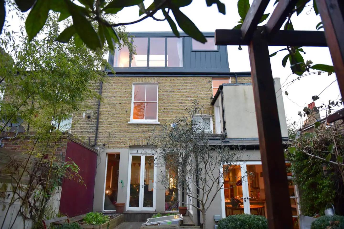 Stunning studio loft in Brixton, London