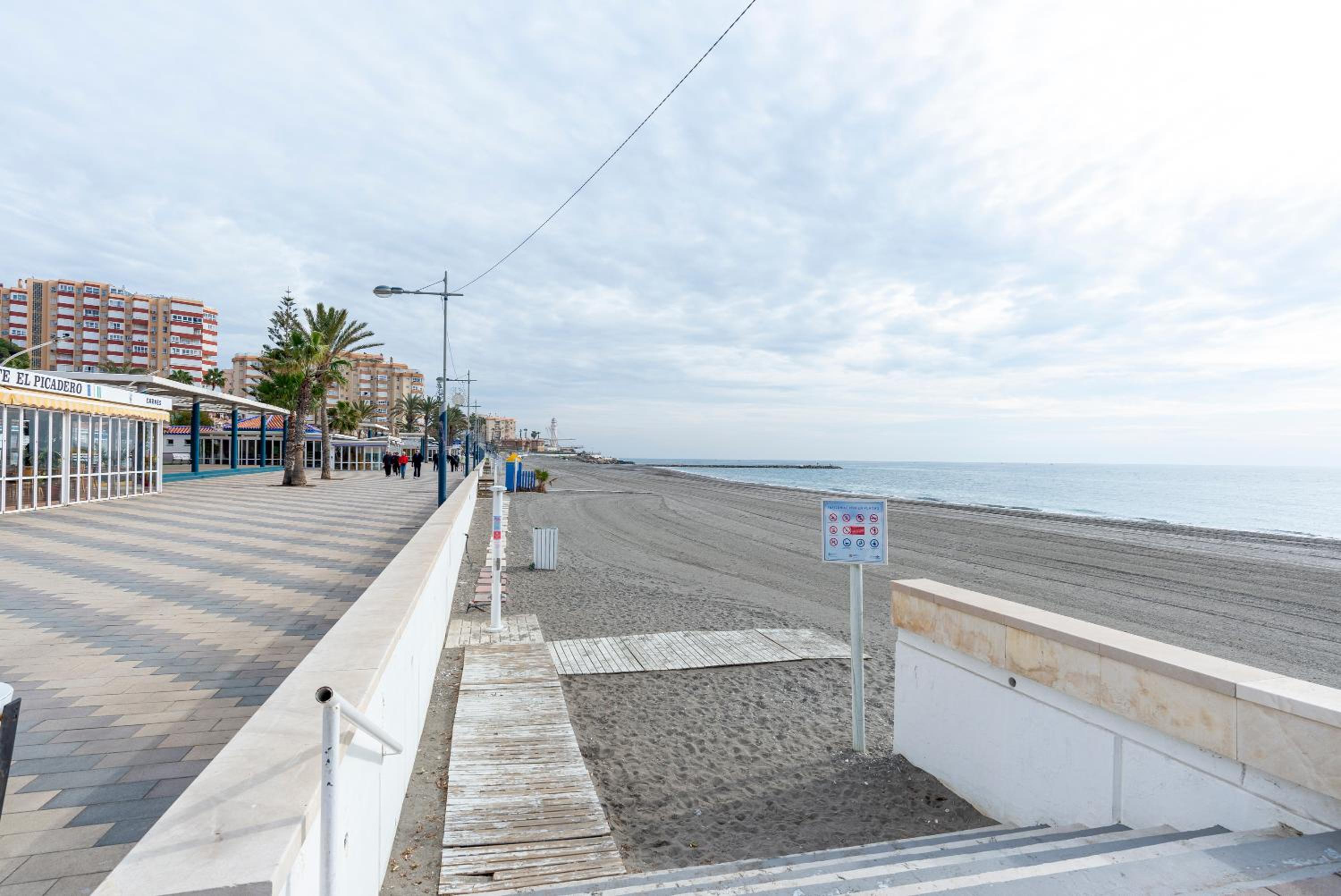 Seafront Luxury Penthouse Torrox Costa