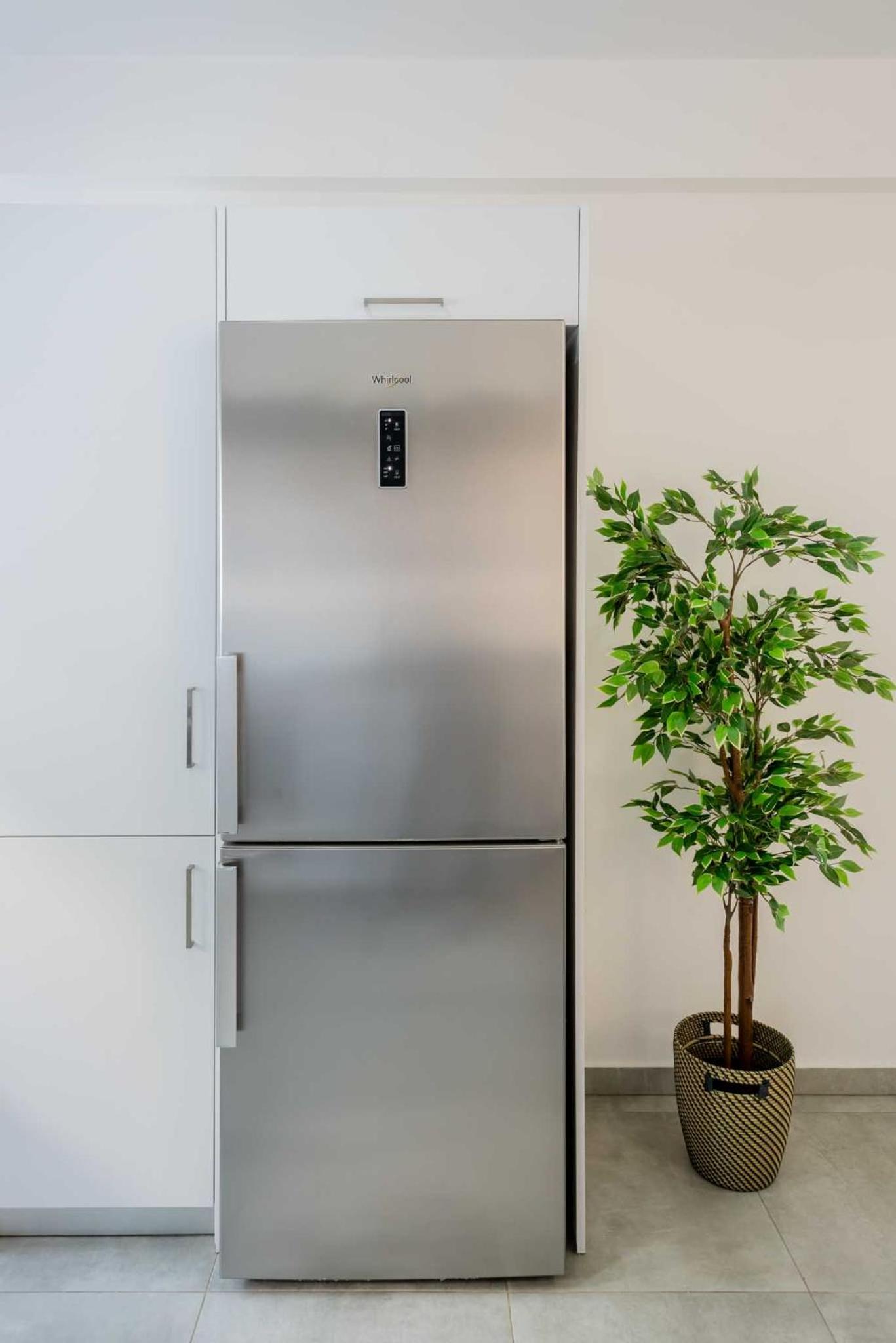 Kition City Apartments - Central Location