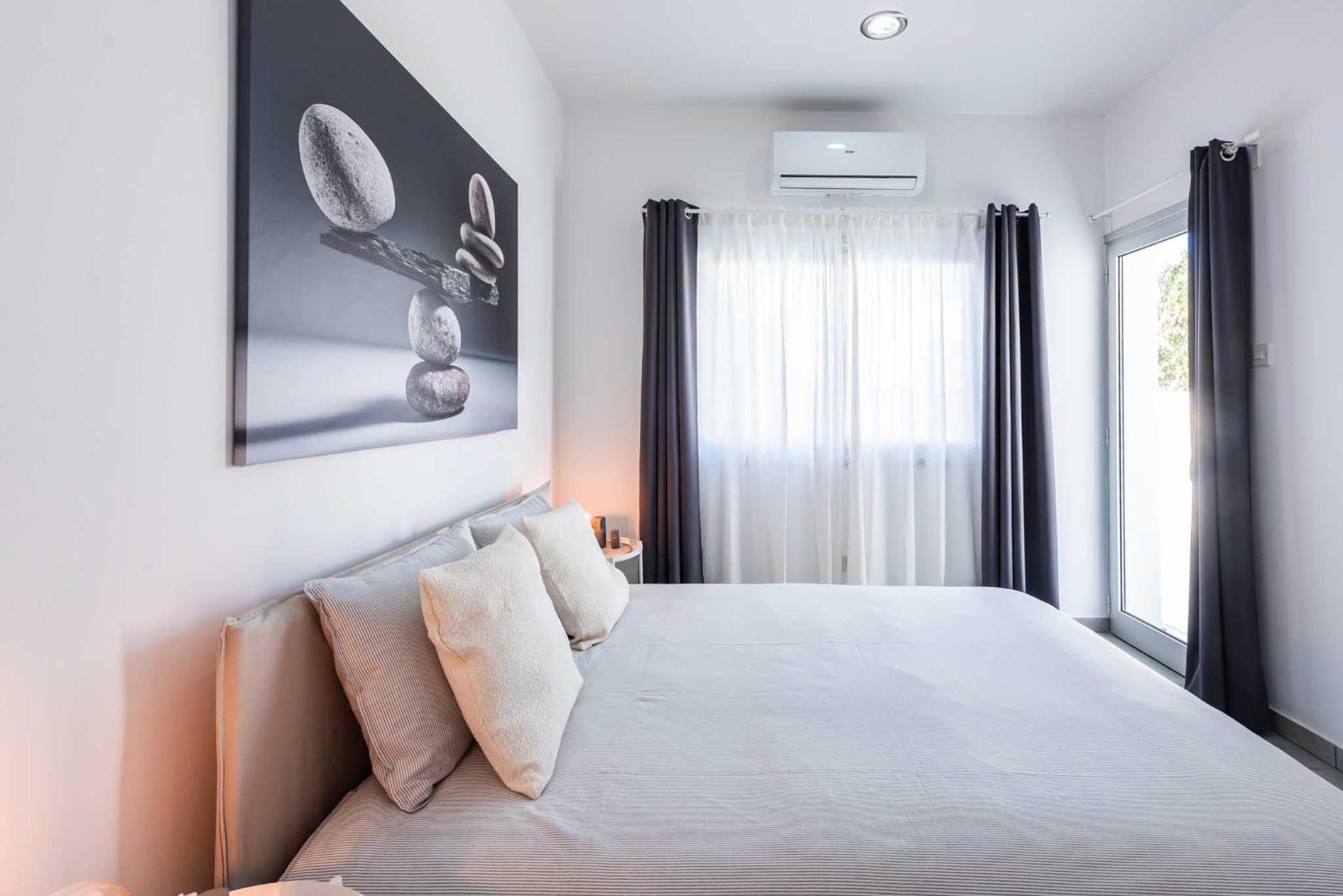 Kition City Apartments - Central Location