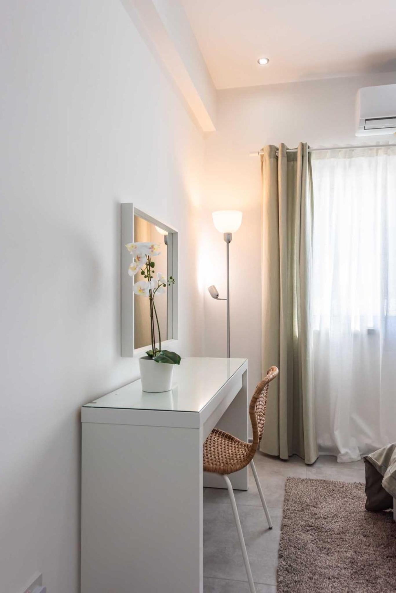Kition City Apartments - Central Location
