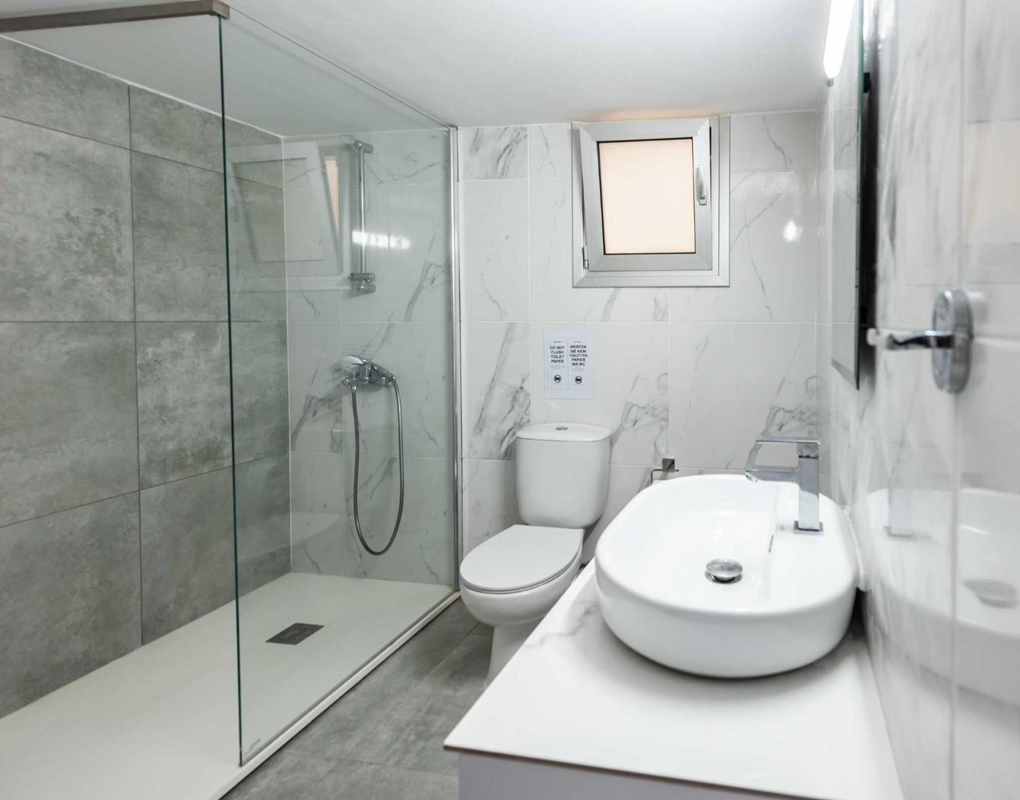 Kition City Apartments - Central Location