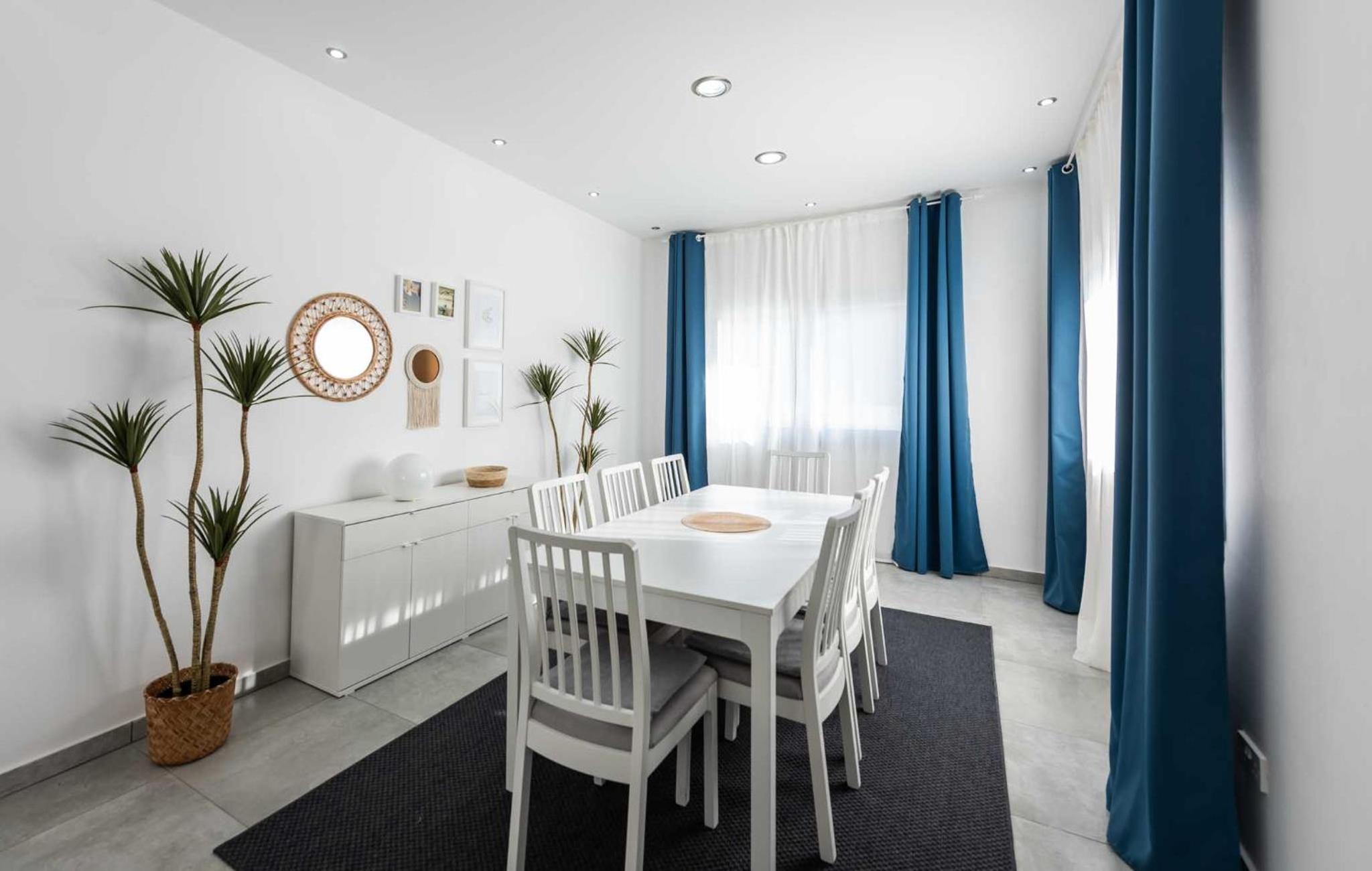 Kition City Apartments - Central Location